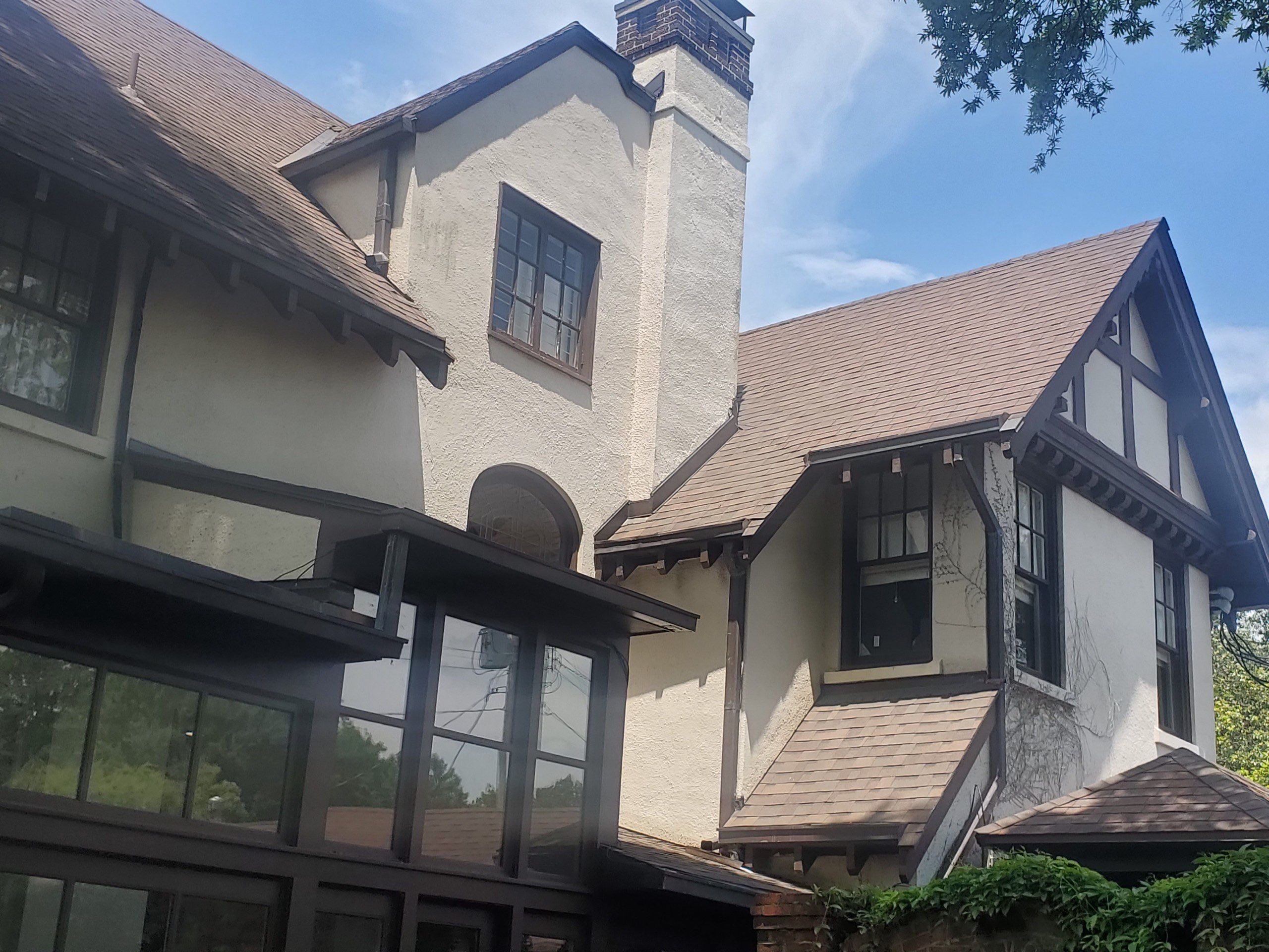 Midtown Memphis Residential Roof Replacement Featuring Asphalt Shingles and Flat Roof Membrane by Revival Roofing Services