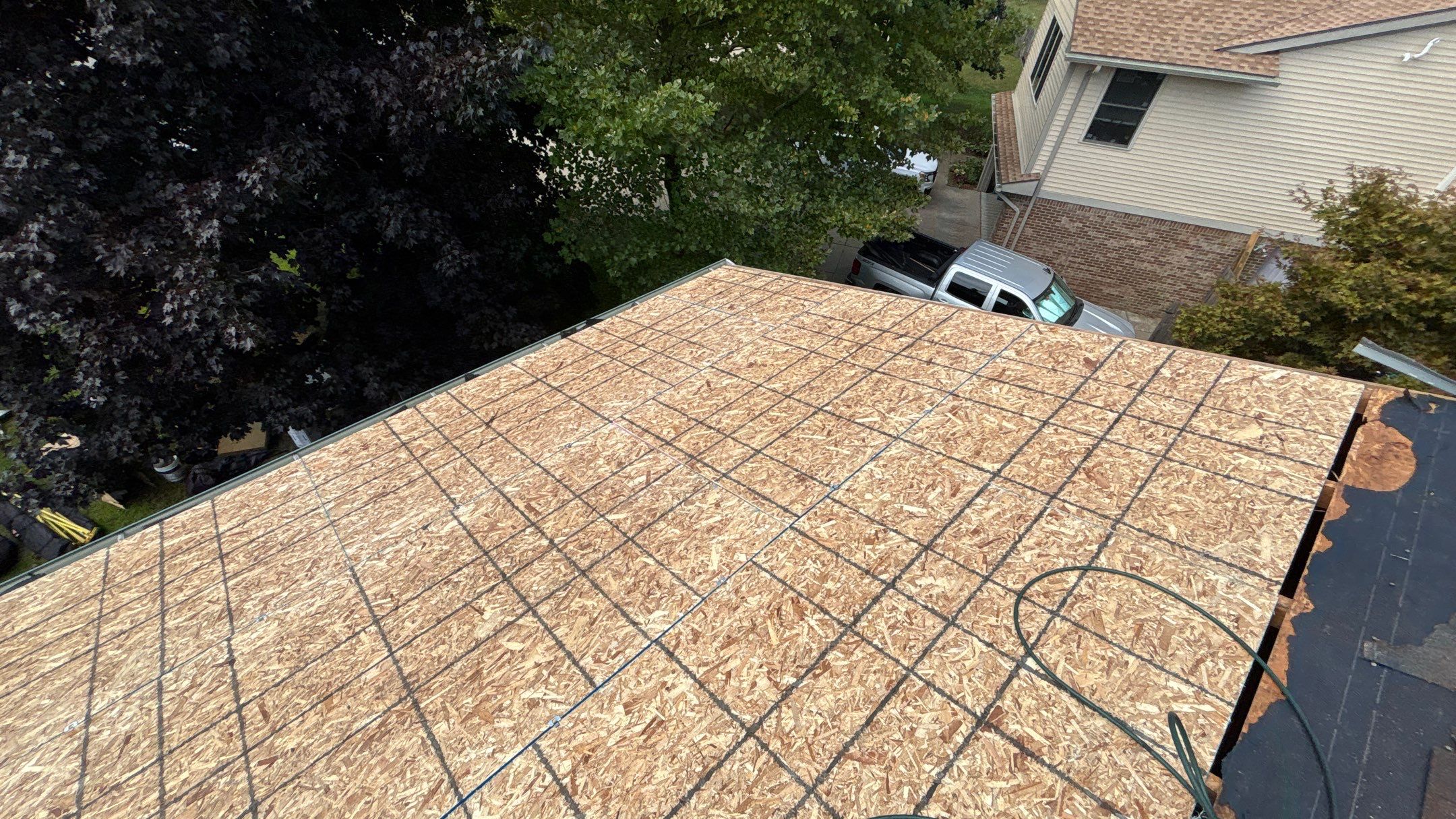 Roof Replacement using Owens Corning Brownwood by 180 Contractors