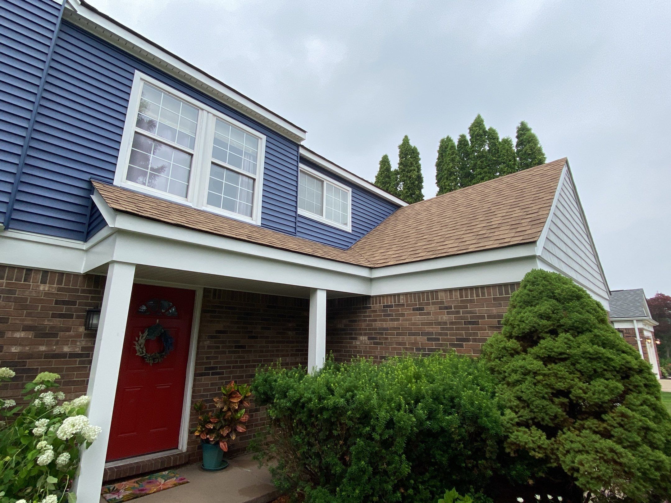 Siding Replacement using CertainTeed Restoration Classis D4 by 180 Contractors
