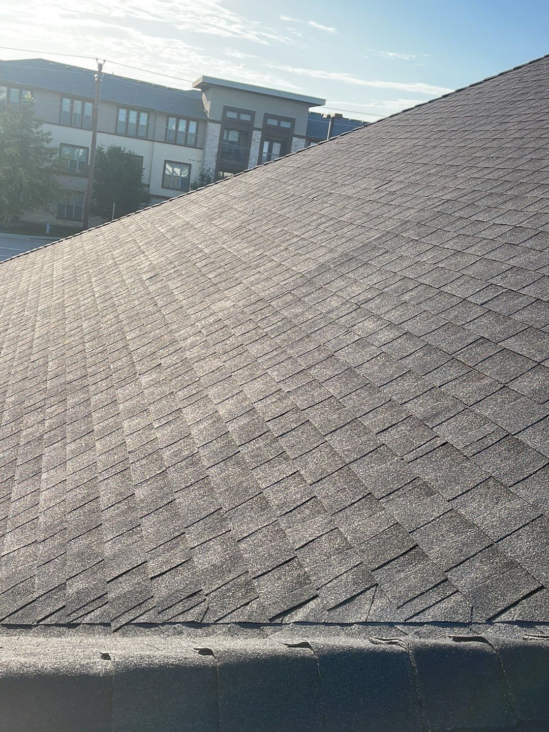 GAF HDZ - Weathered Wood by Elite Roofing LLC