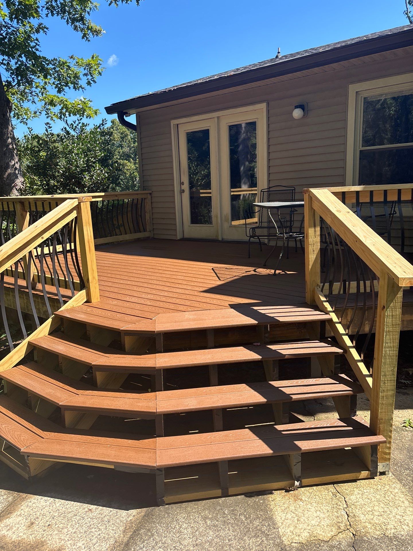 Wood Deck using Wood Sealant by DuraSeal