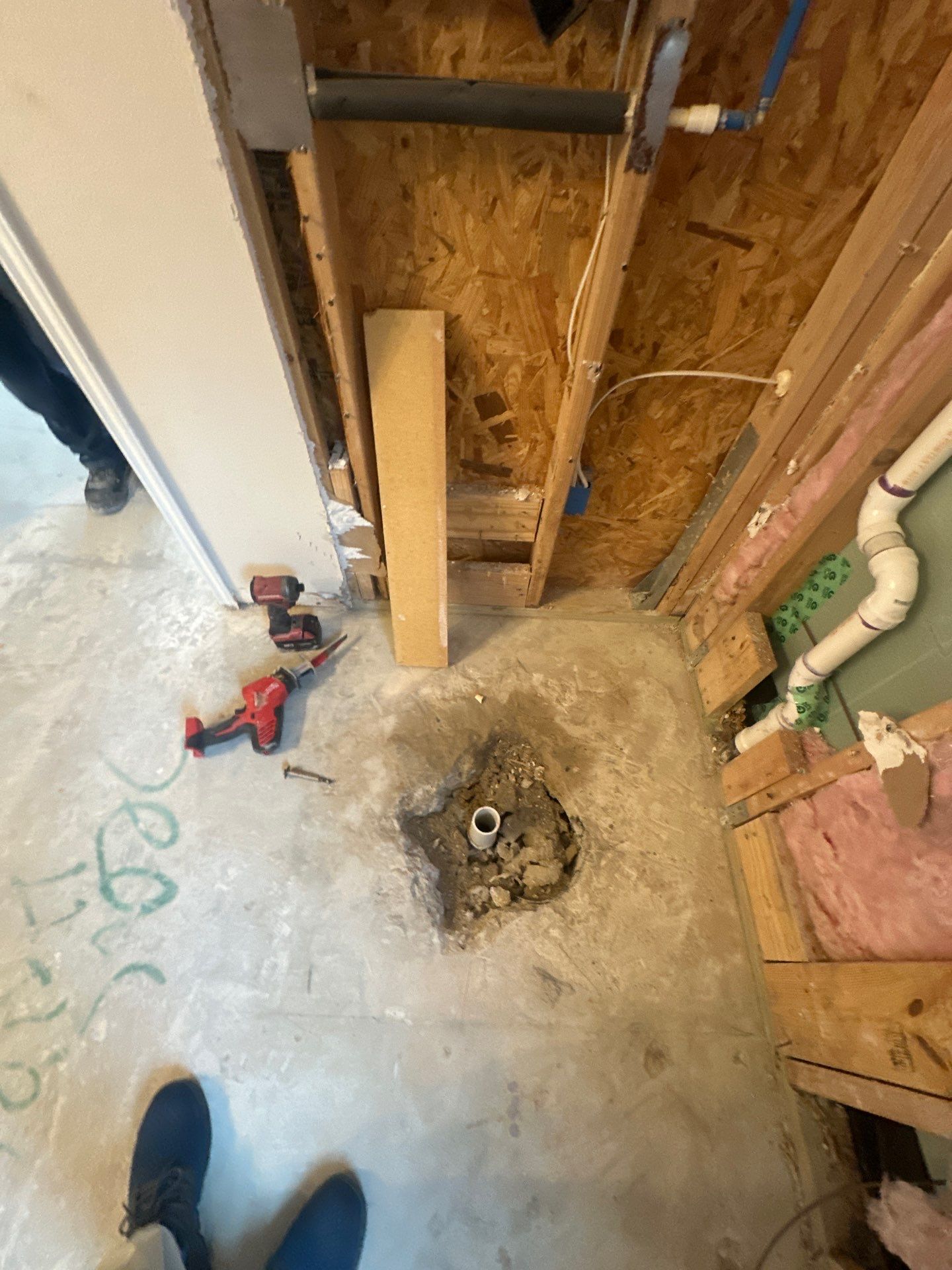 Bathroom and Ktichen Remodel in The Woodlands by SophAlx LLC