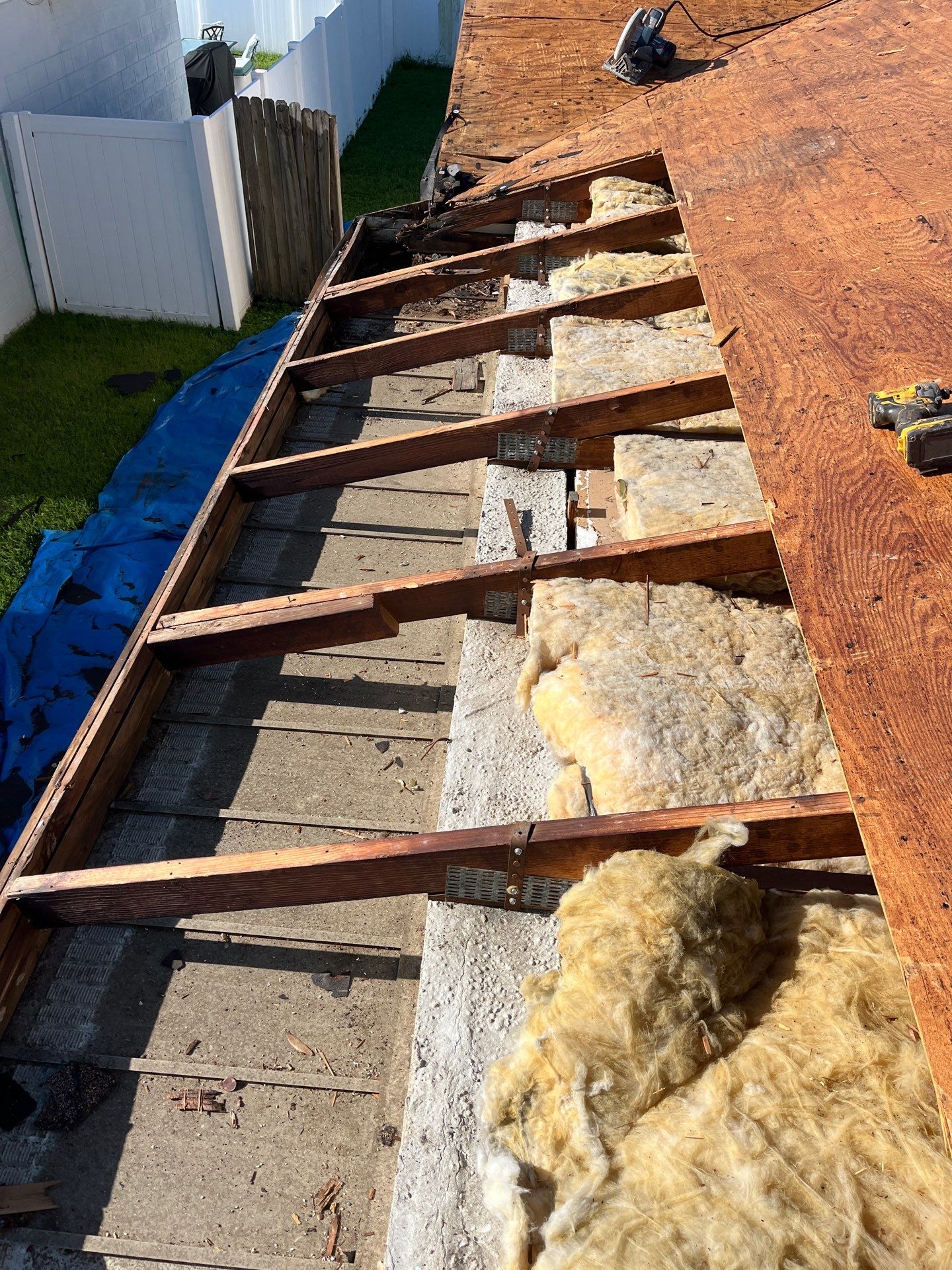 Project in St. Petersburg 33702 by Mitchell Roofing Company LLC 