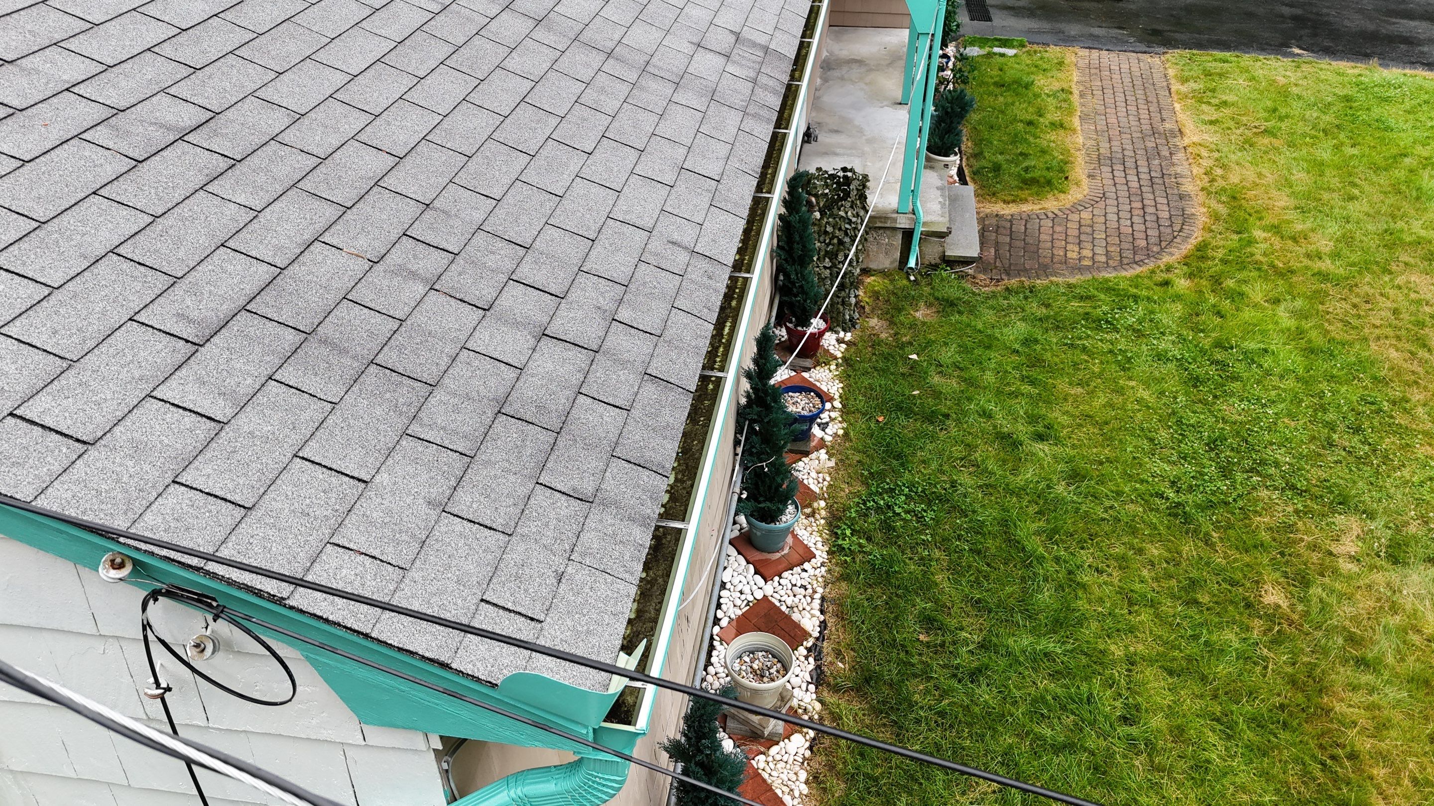 Roof Replacement with Gutter Guards – Westford, MA by Mighty Dog Roofing of Greater Middlesex County