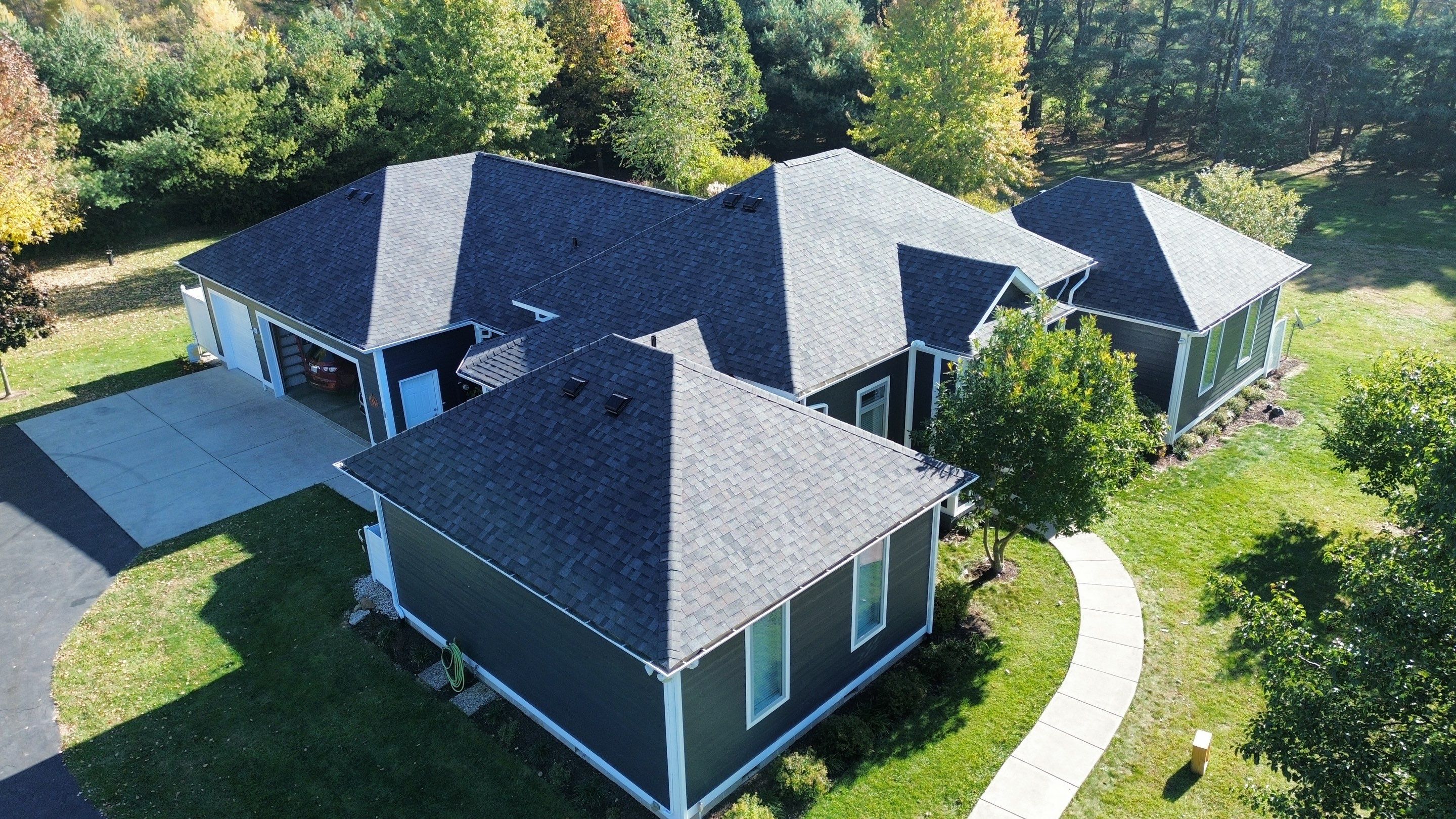 Residential Roofing Installation using Duration Series Shingles - Williamsburg Gray by RoofX 