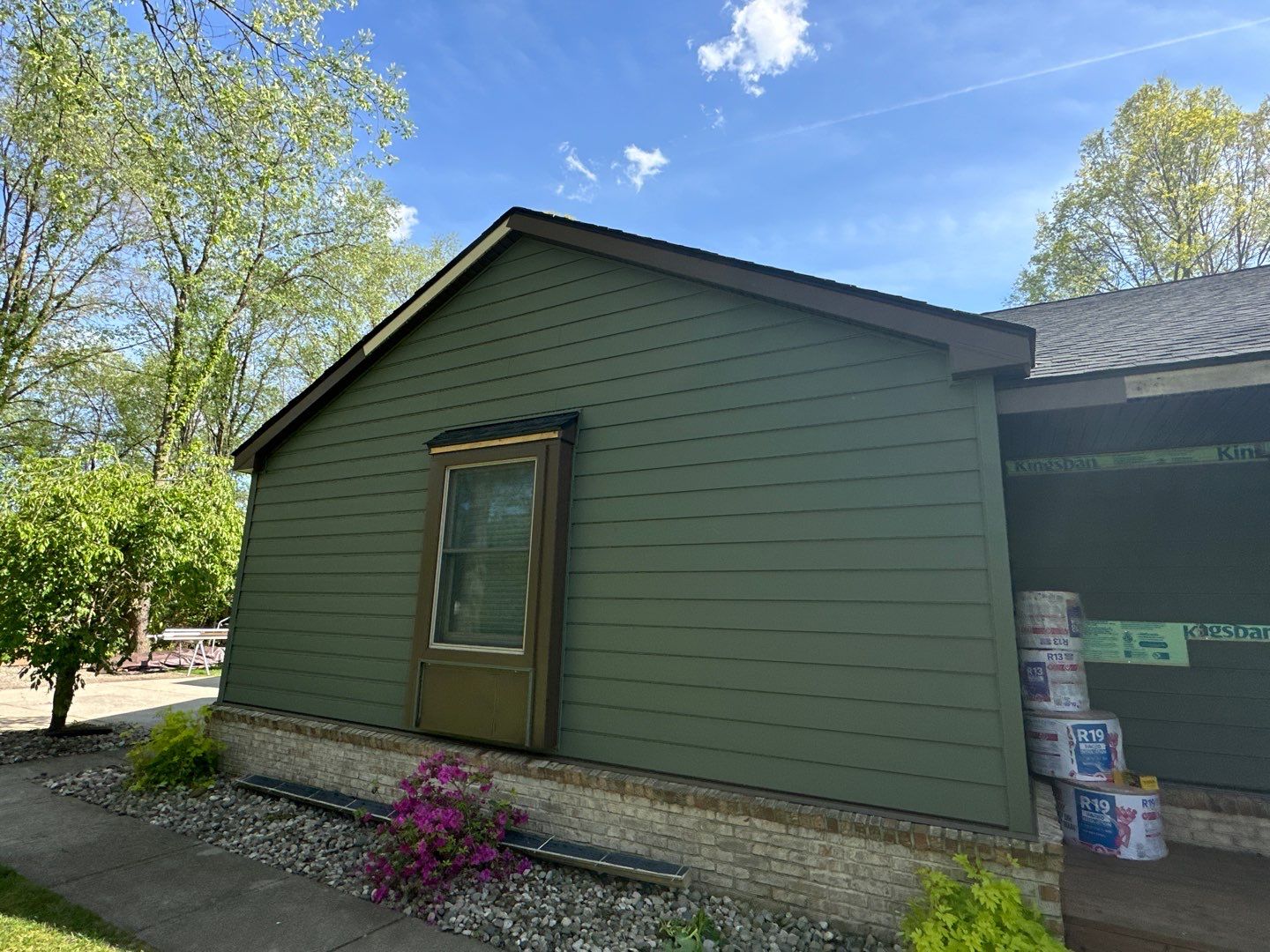 Siding Replacement using Alside S7 Cedar Mill Grain Composite by 180 Contractors