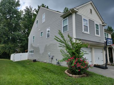 House Wash using cleaner