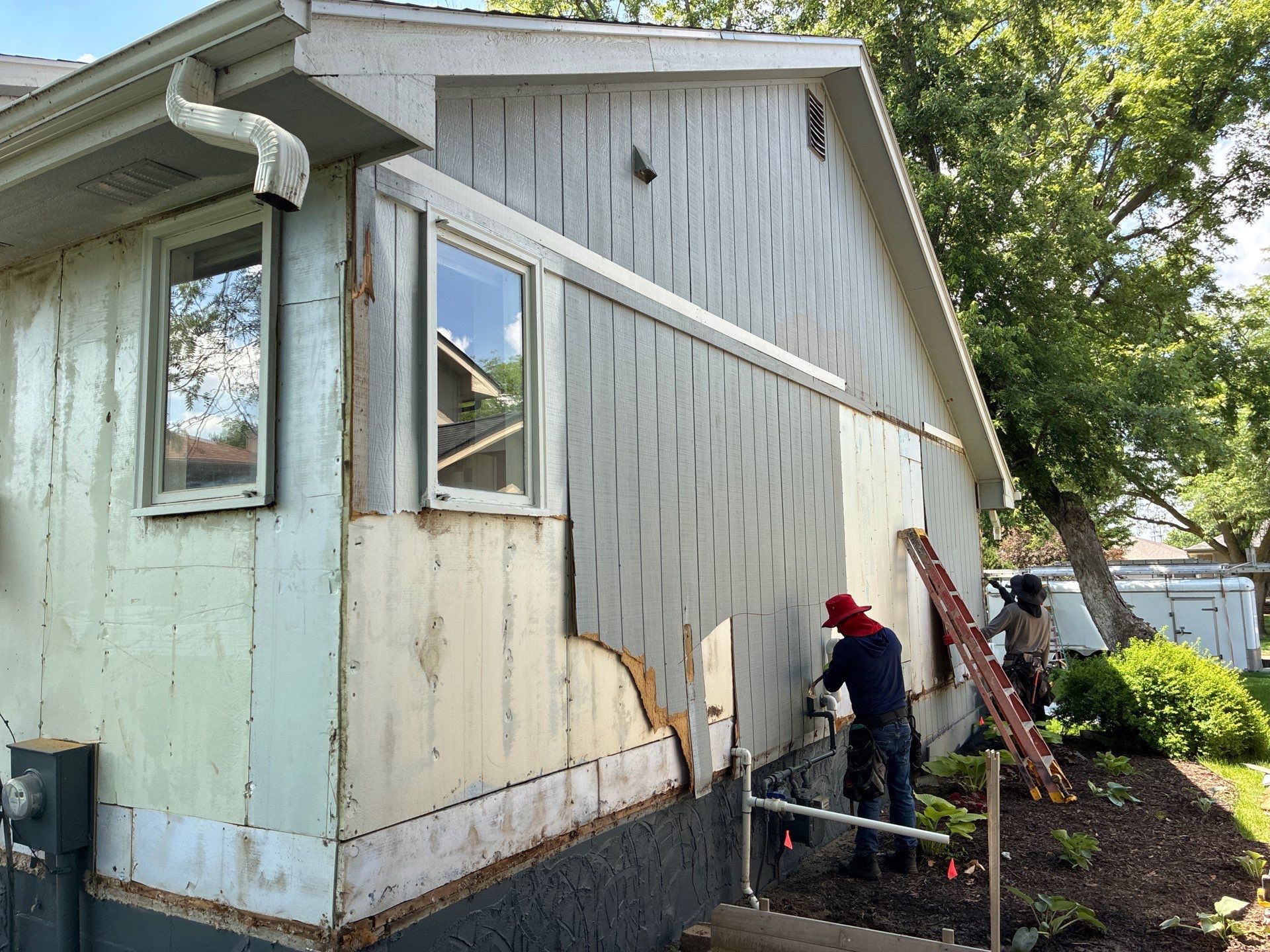 James Hardie Lap Siding Installation and Trim Upgrade in Omaha by Carps Complete Exteriors