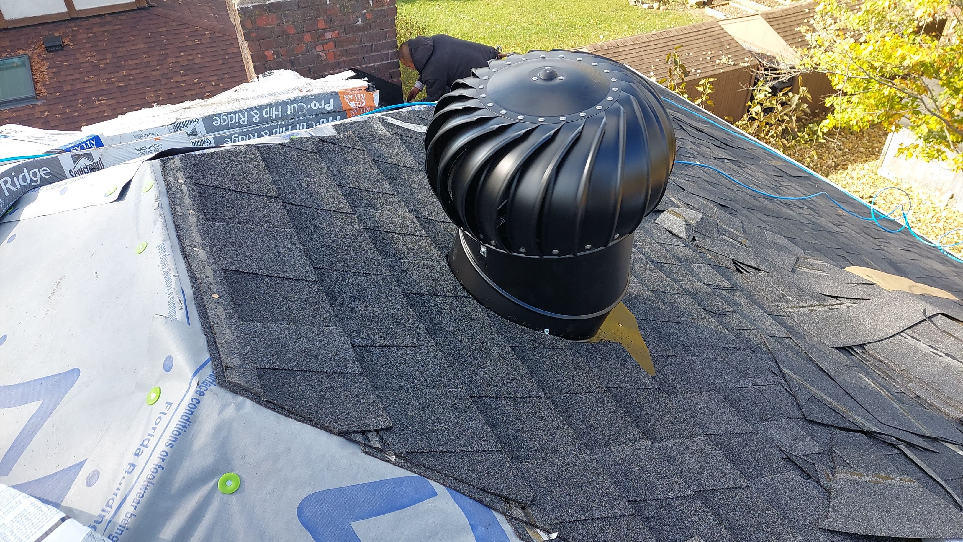 Liberty Township - Pristine Black by Tamlin Roofing