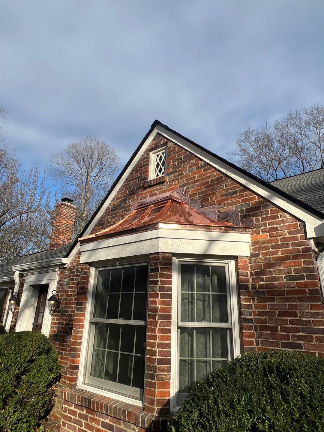 GAF Slateline Shingles with Copper Standing Seam and Flashings by Undersun Roofing 
