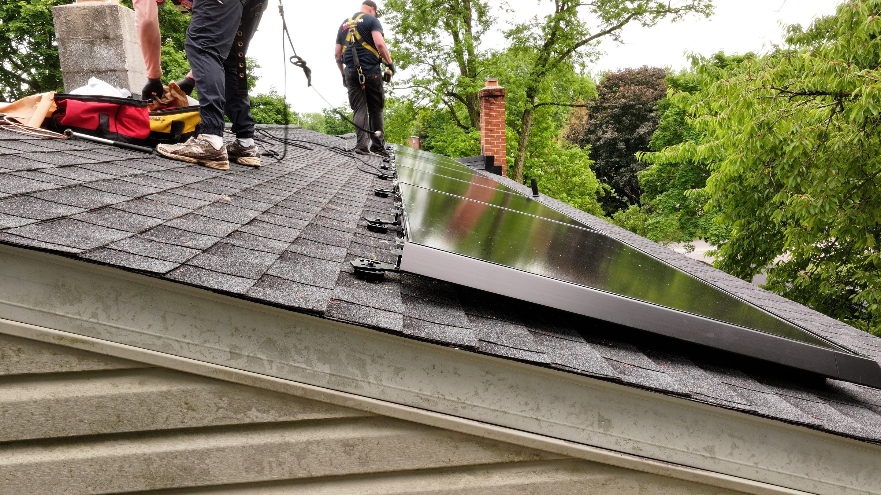 Tesla Solar Panel and Powerwall Installation 2026! by American Home Contractors