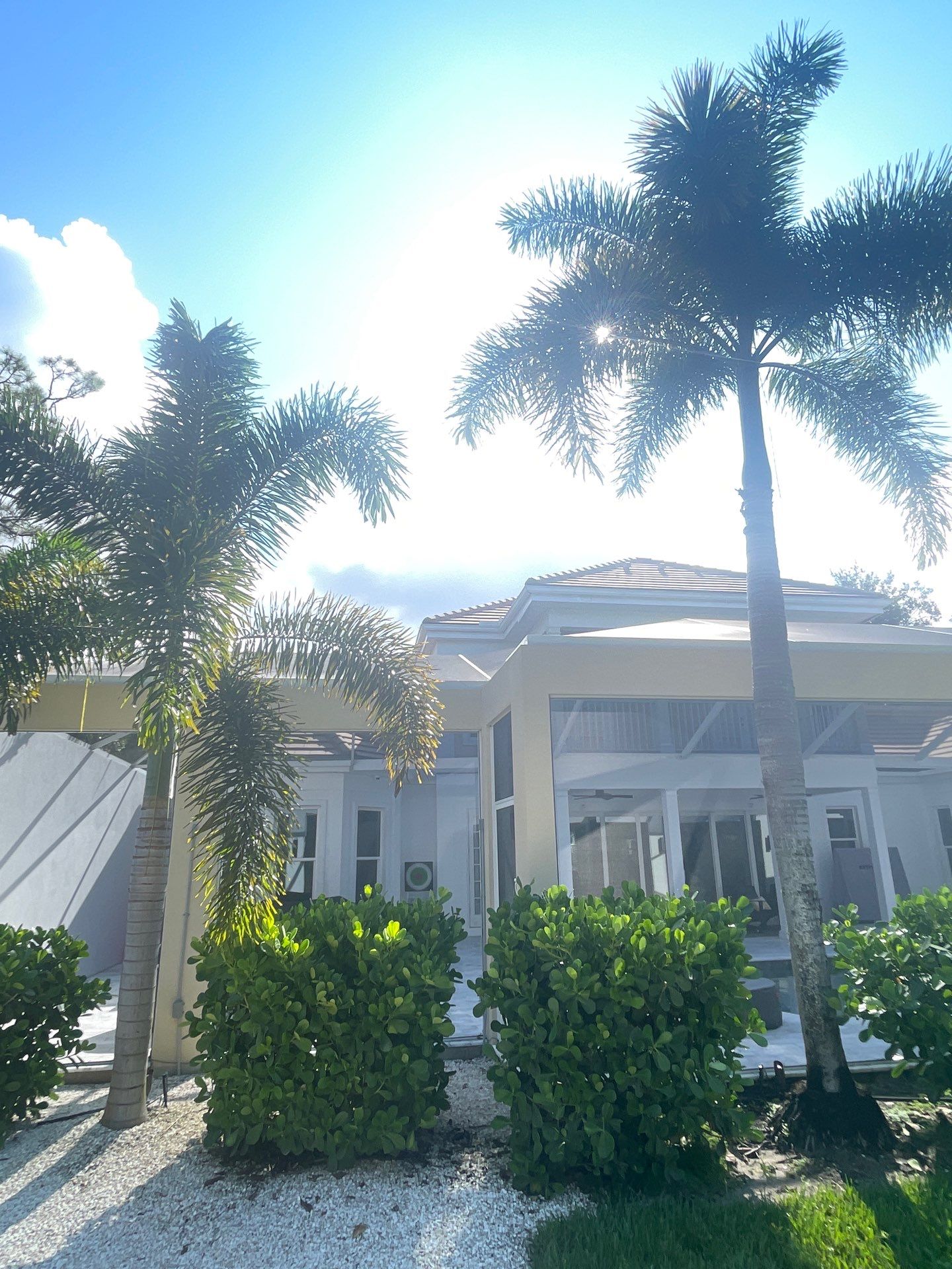 7-Inch Seamless Gutters for Large Roofs in Osprey FL by Gutter Professors