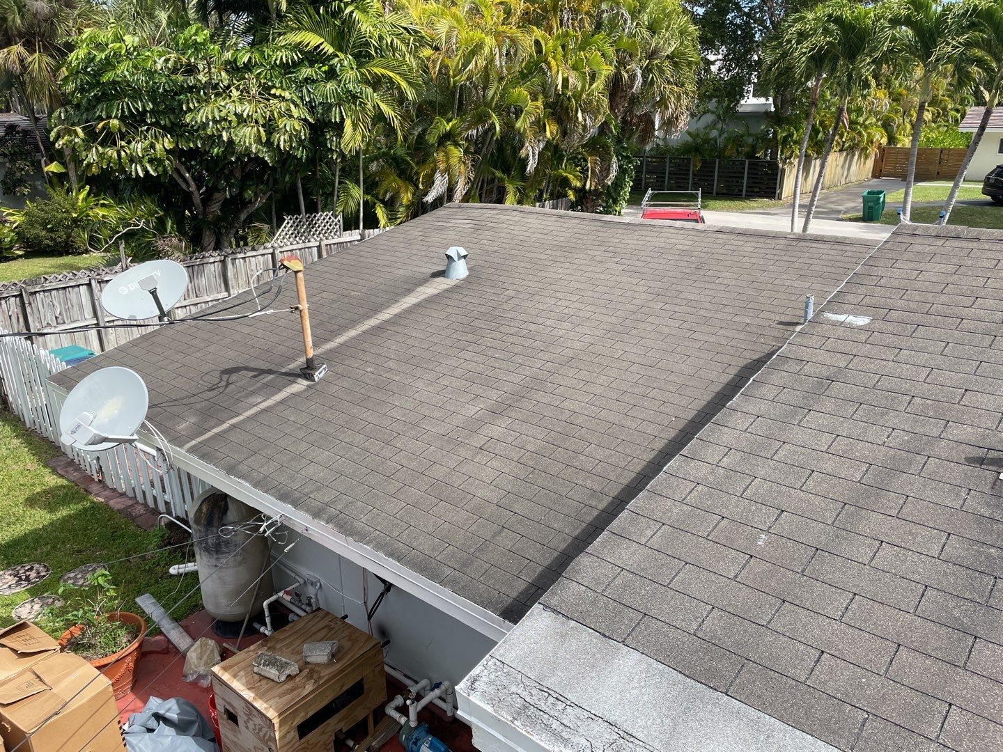 Metal Roof - Galvalume Regal White by Istueta Roofing