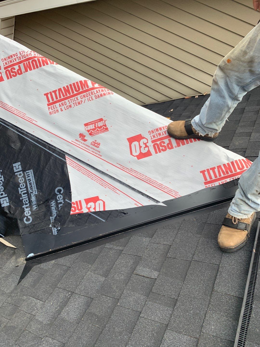 Residential Roofing Installation using Owens Corning Duration, Driftwood by Absolute Roofing and Construction
