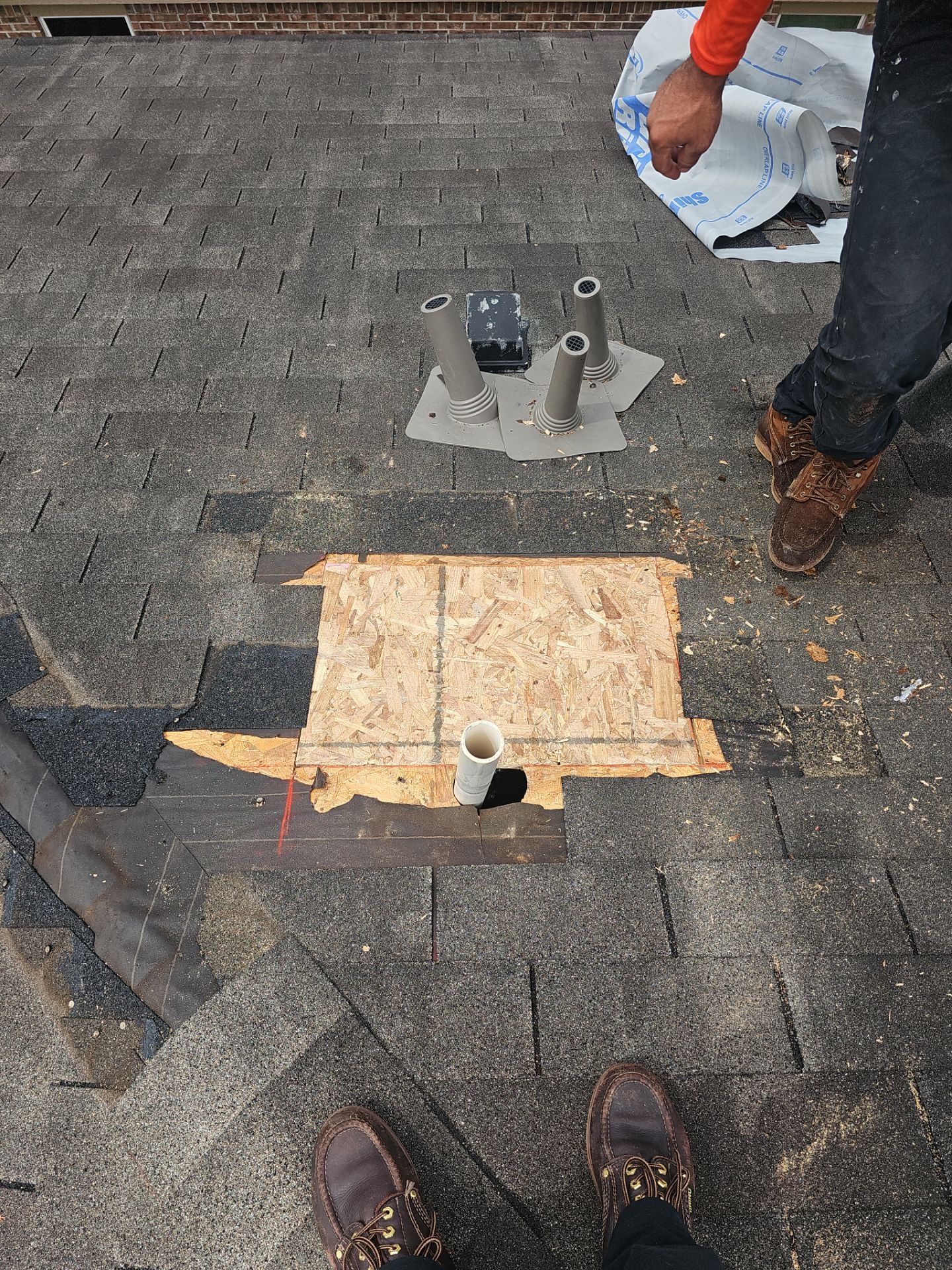 Hail Damage using Owen's Corning Duration (Lifetime) Shingles by Roof Repair Company