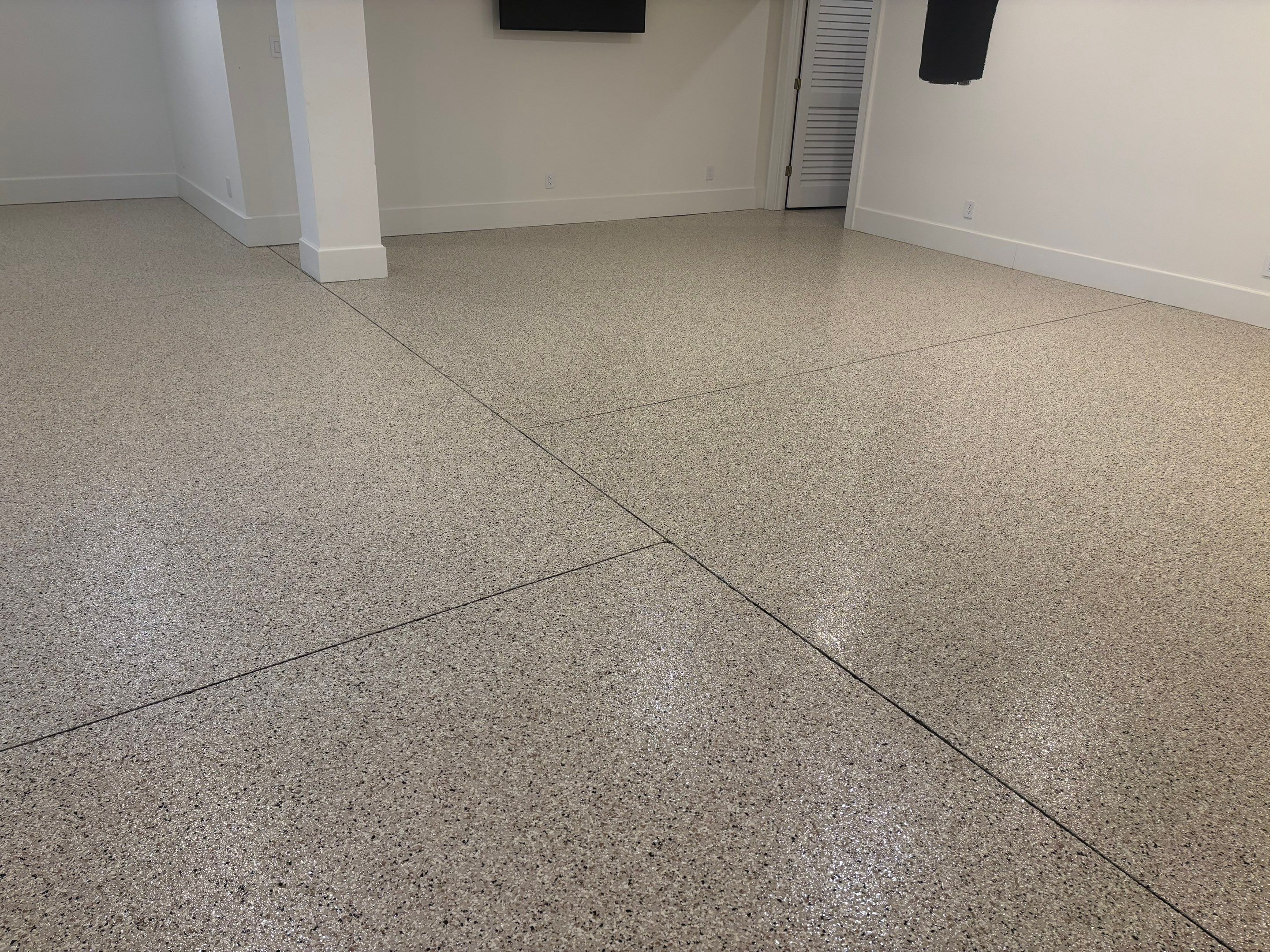 Garage Using Shoreline  by Elite Floor Solutions