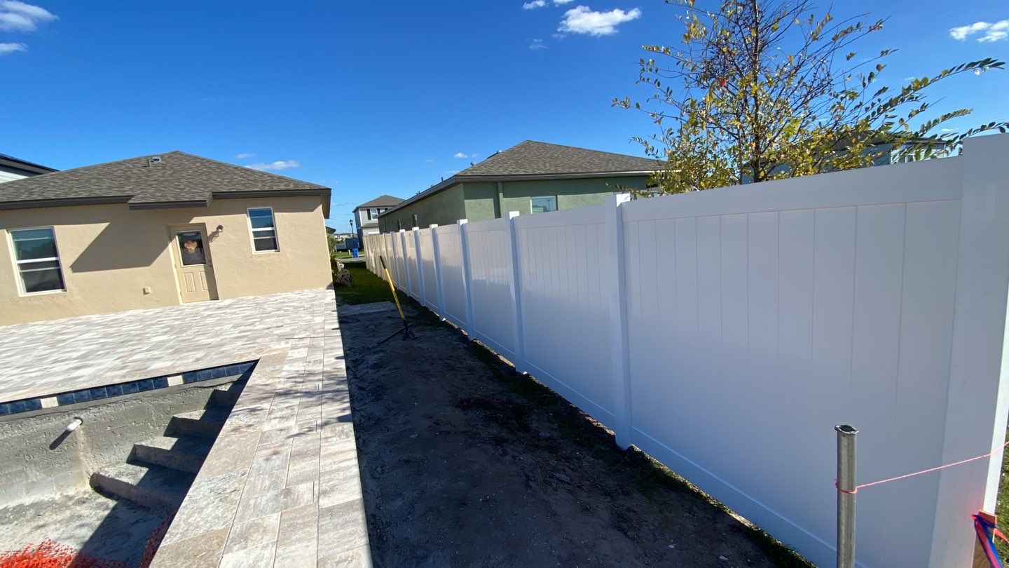 Ruskin, FL  6 ft. Tall White Vinyl Privacy Fence  by Asap fence and gates, LLC