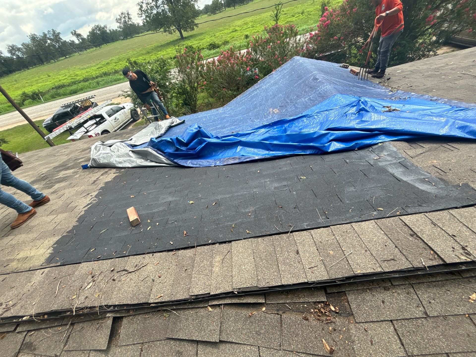 Residential Roofing Installation using Owen's Corning Duration (Lifetime) Shingles by Roof Repair Company