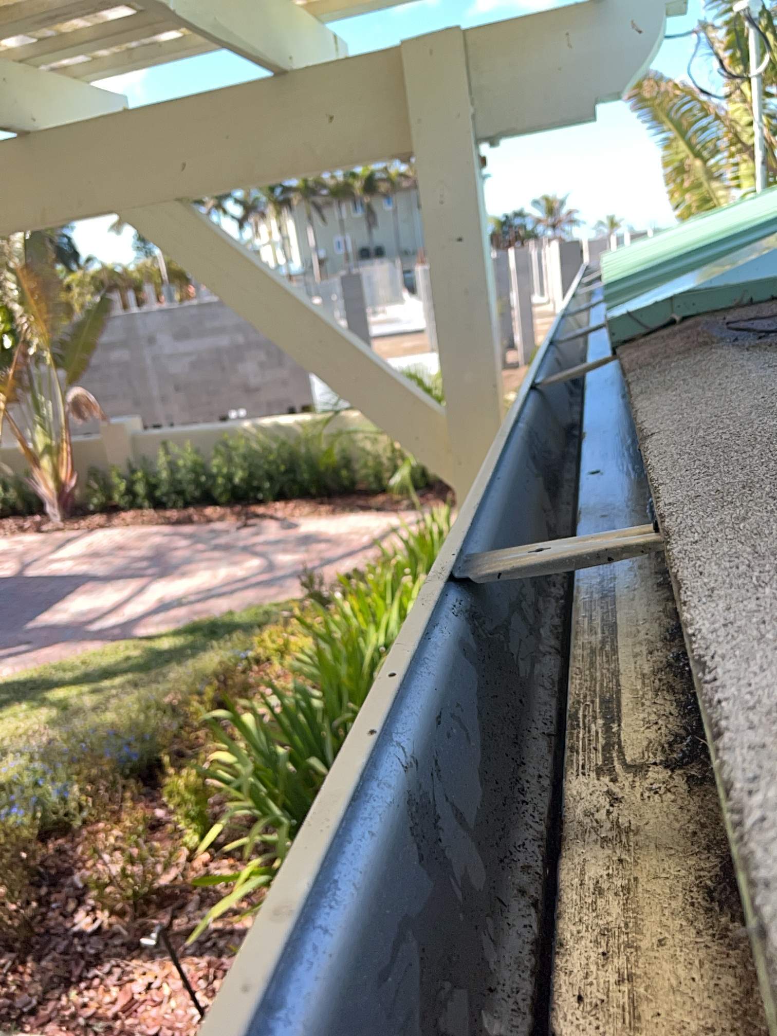 Dunedin gutter cleaning job, job done at residential location