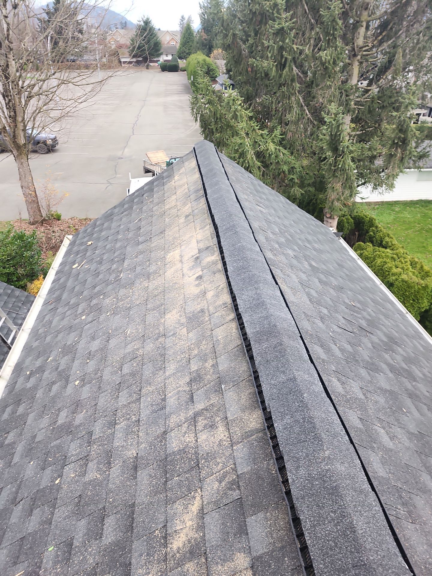 Residential Re-Roof using GAF timberline HDZ Charcoal by Top Notch Roofing Inc