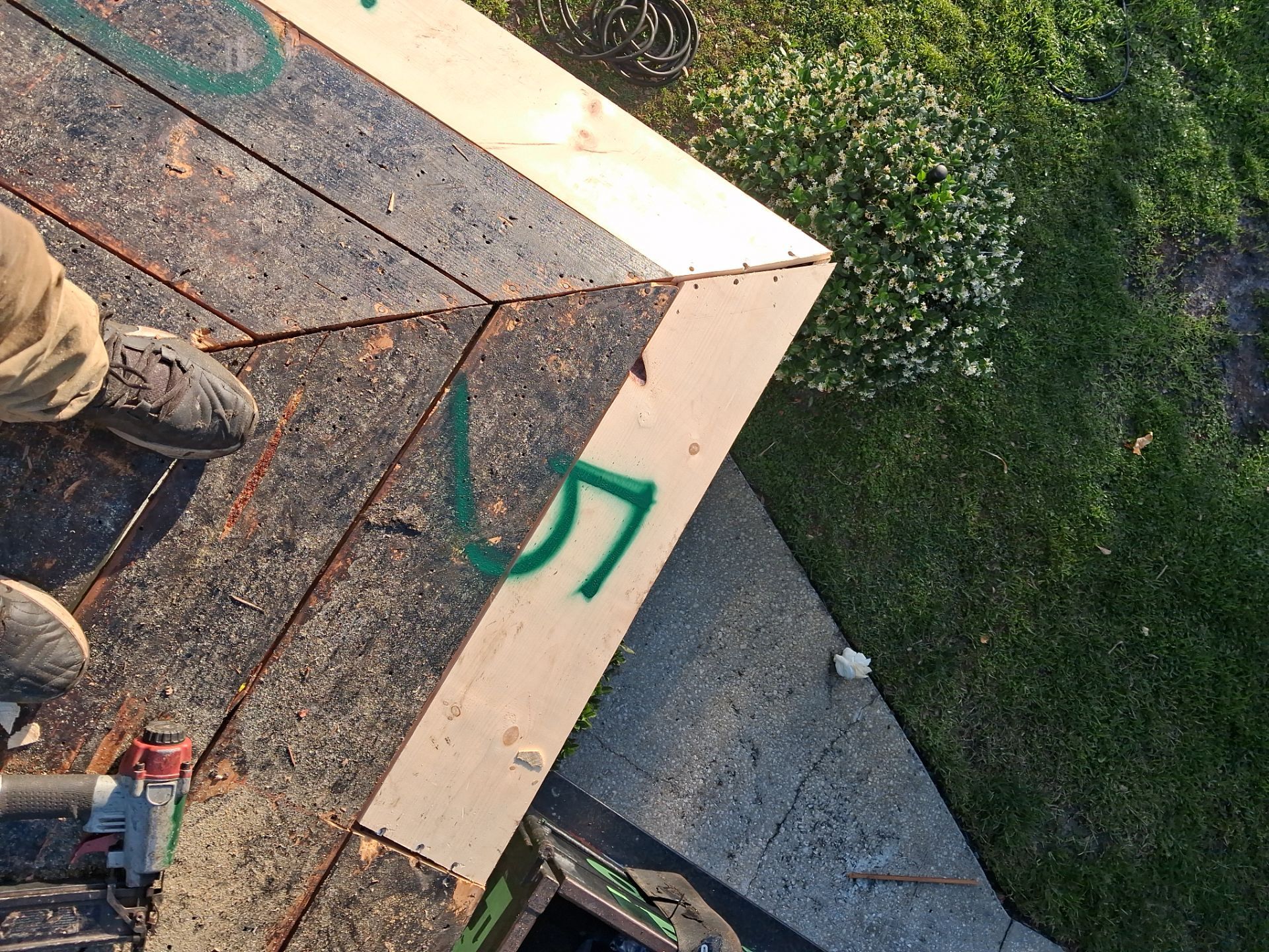 Project in St. Petersburg 33709 by Mitchell Roofing Company LLC 
