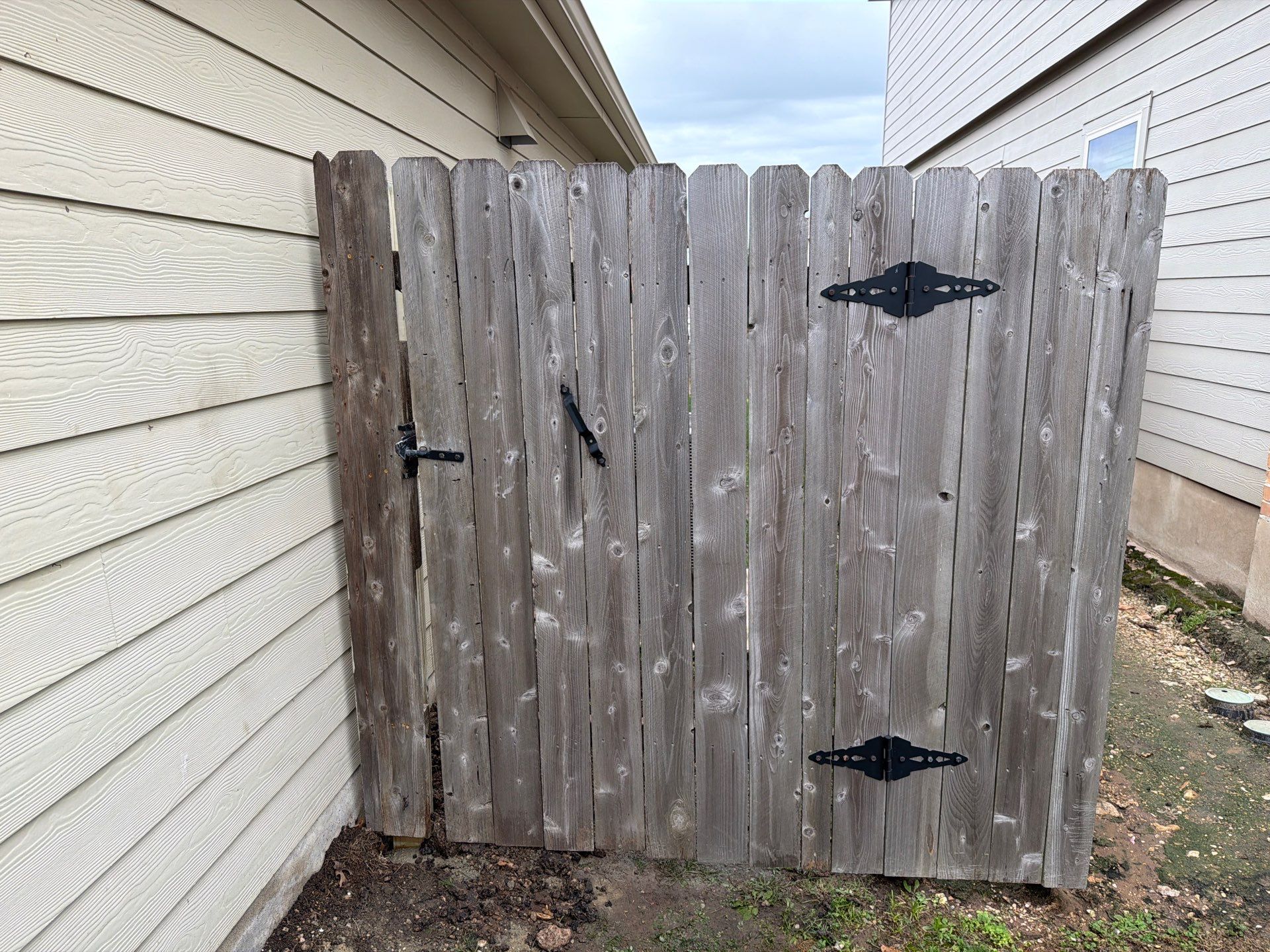 Fence and gate repair done right! 💪 by Rhino Home Care