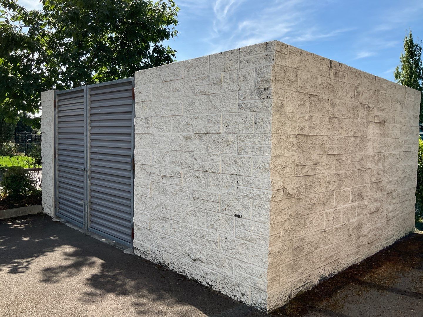 Soft Wash using Soft wash solution by Willamette Outdoor Wash LLC