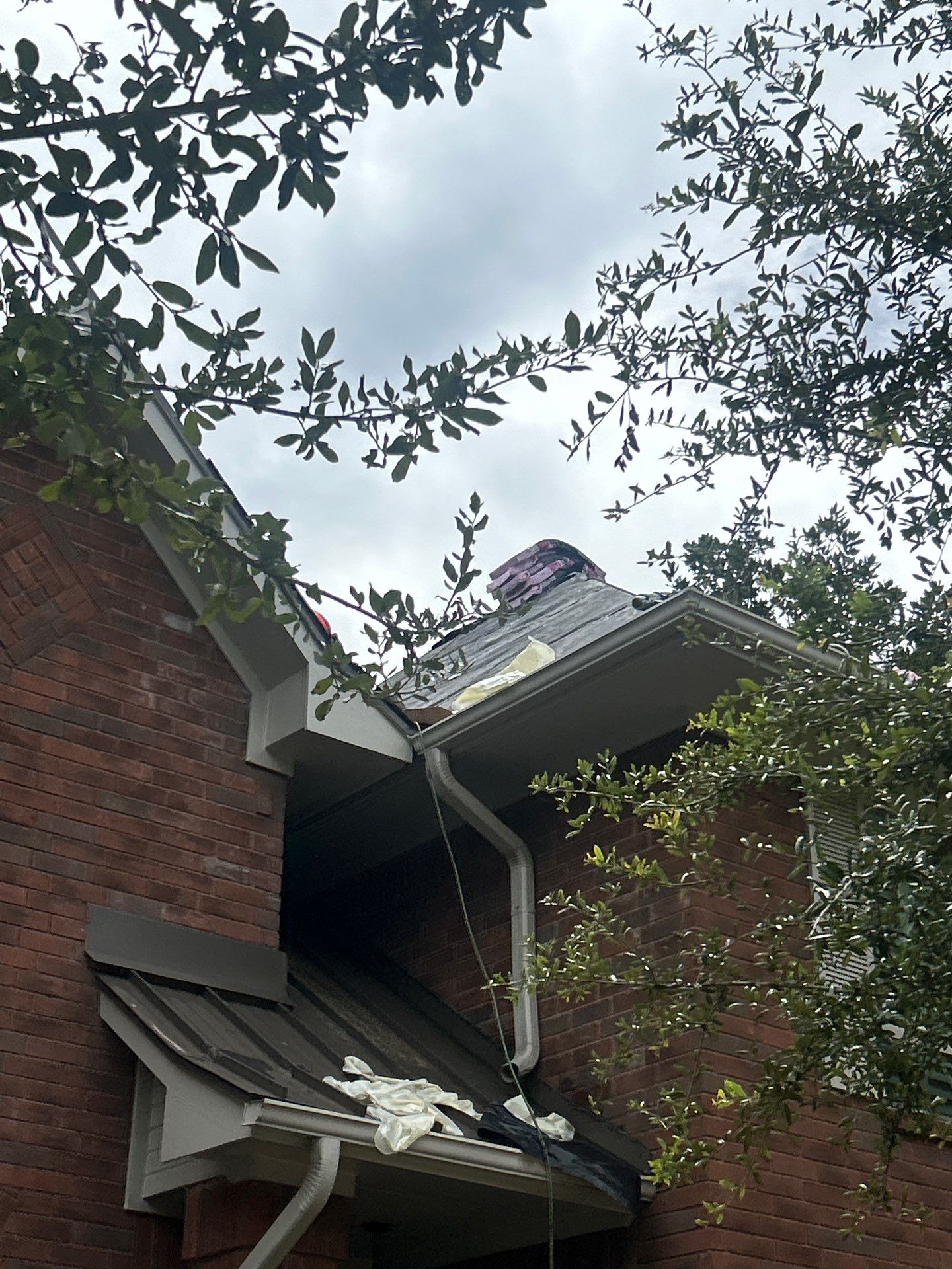 Residential Roofing Installation using Owen's Corning Duration (Lifetime) Shingles by Roof Repair Company