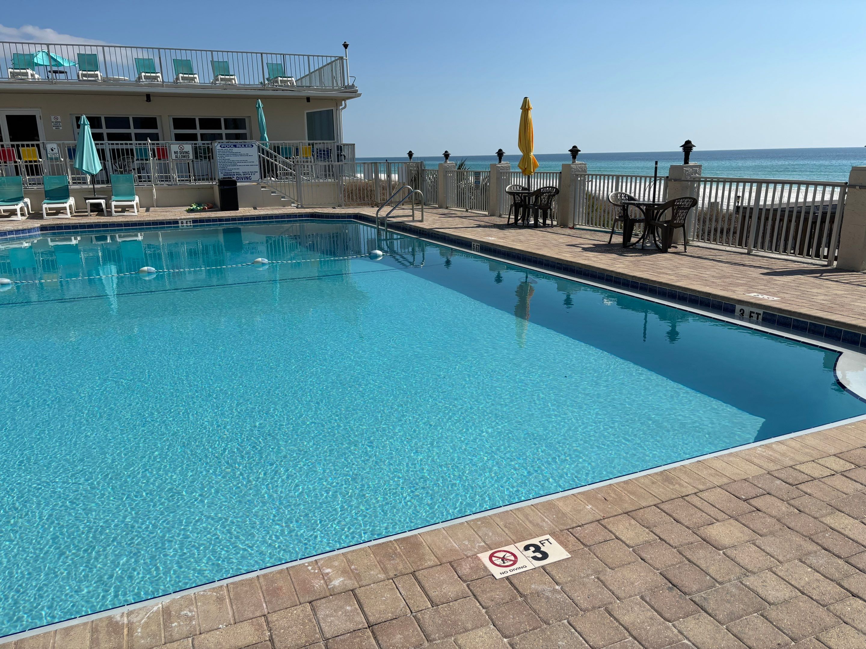 Beachside Resort - PCB by ASP - America's Swimming Pool Company