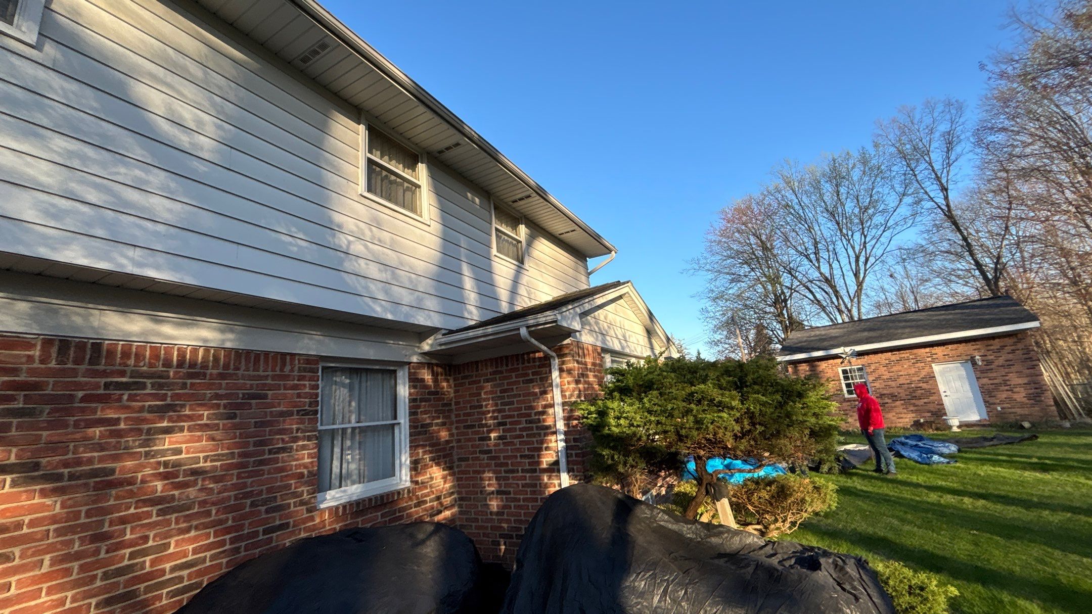 Roof Replacement using Owens Corning Onyx Black by 180 Contractors