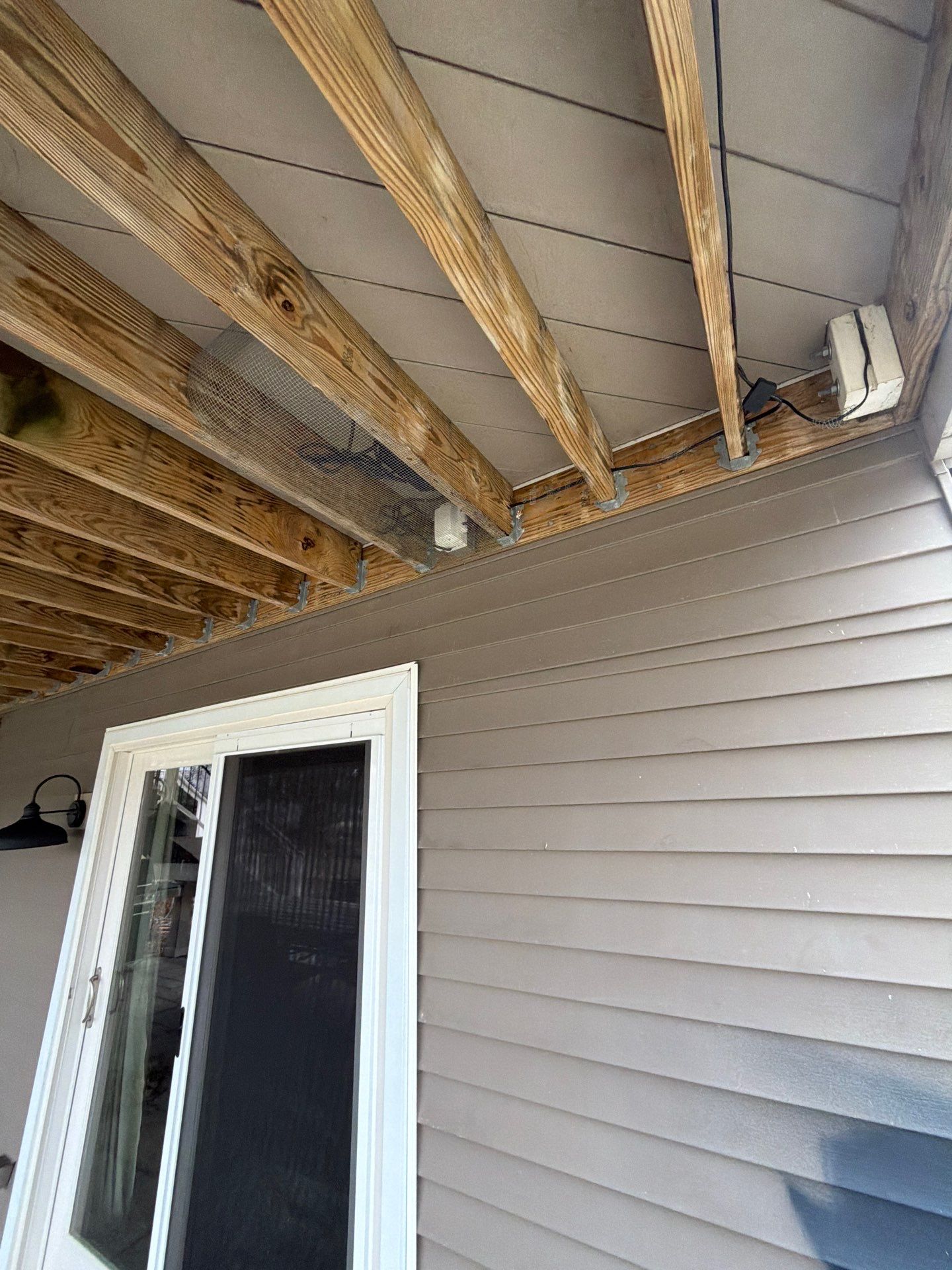 Siding Replacement using Alside Charter Oak D4.5" by 180 Contractors