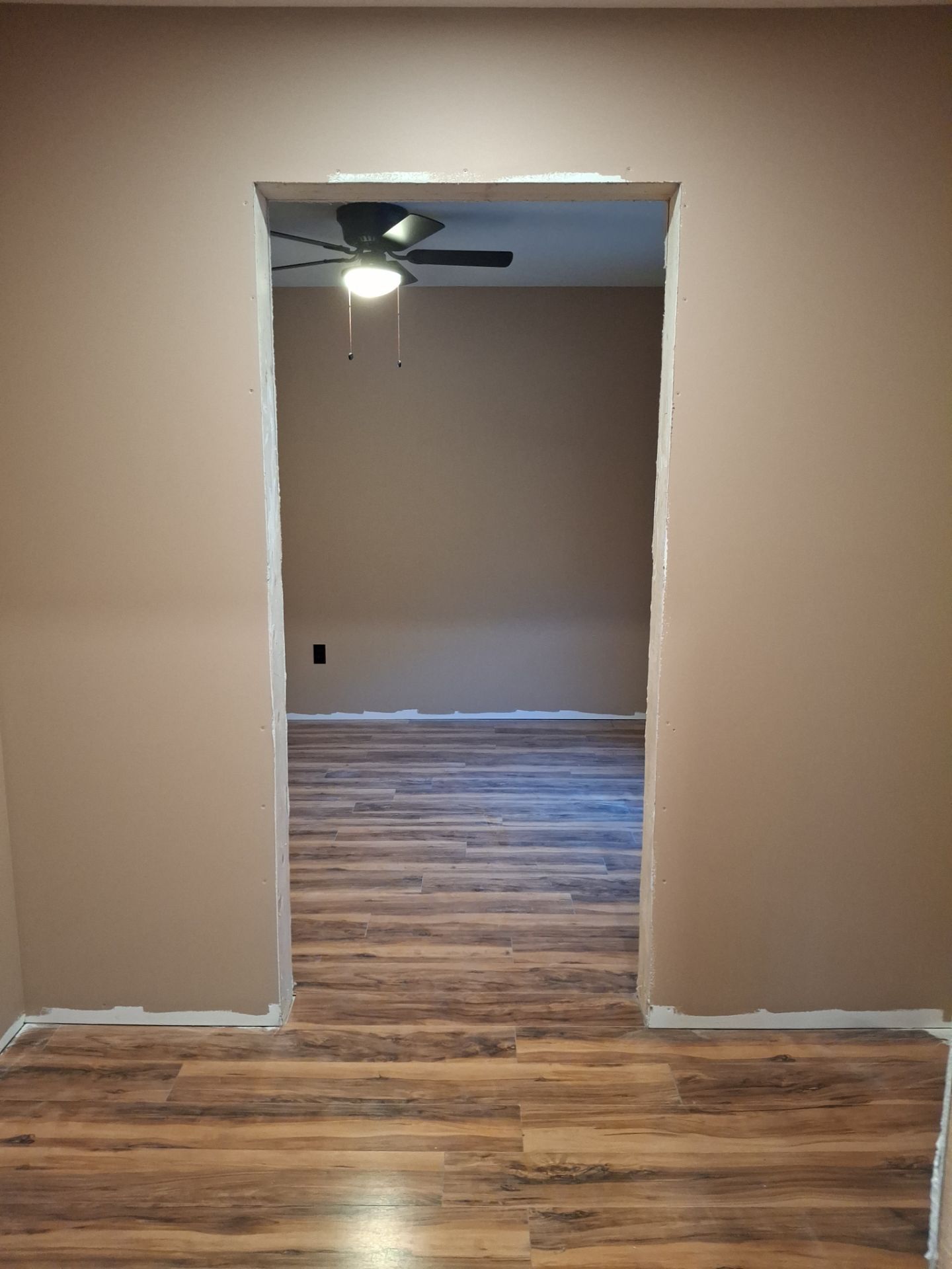 New construction Drywall  by Big Pine Panting Inc