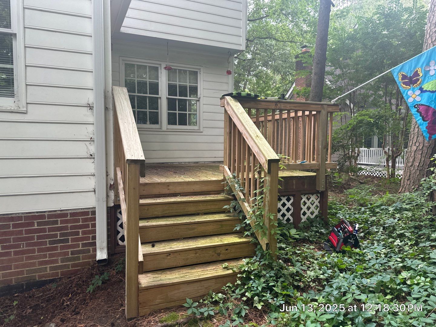 Wood Deck using Wood Sealant by DuraSeal