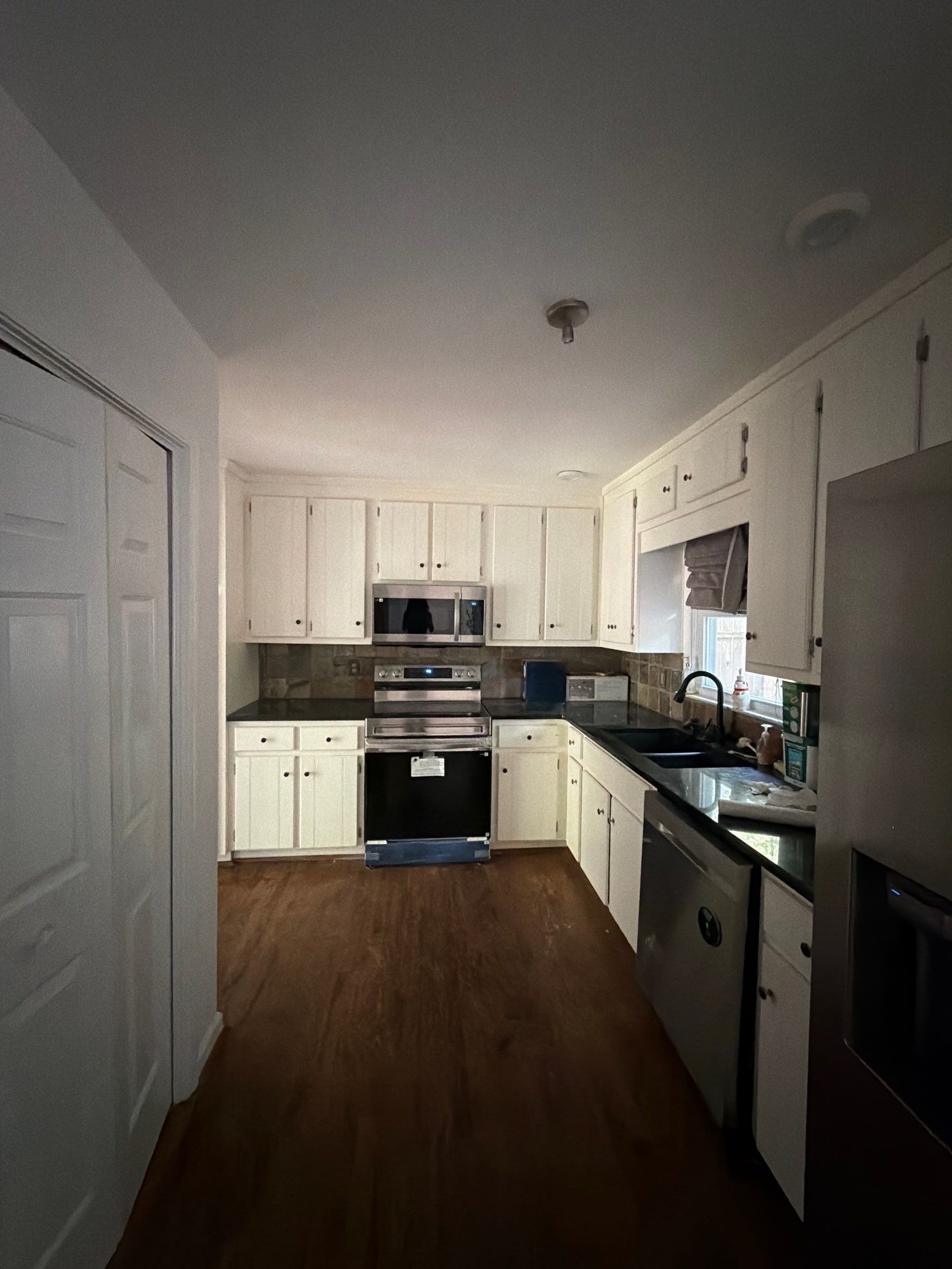 Marietta Home Renovation Featuring Custom Tiled Showers and Kitchen Updates by RENOMAXIT, LLC