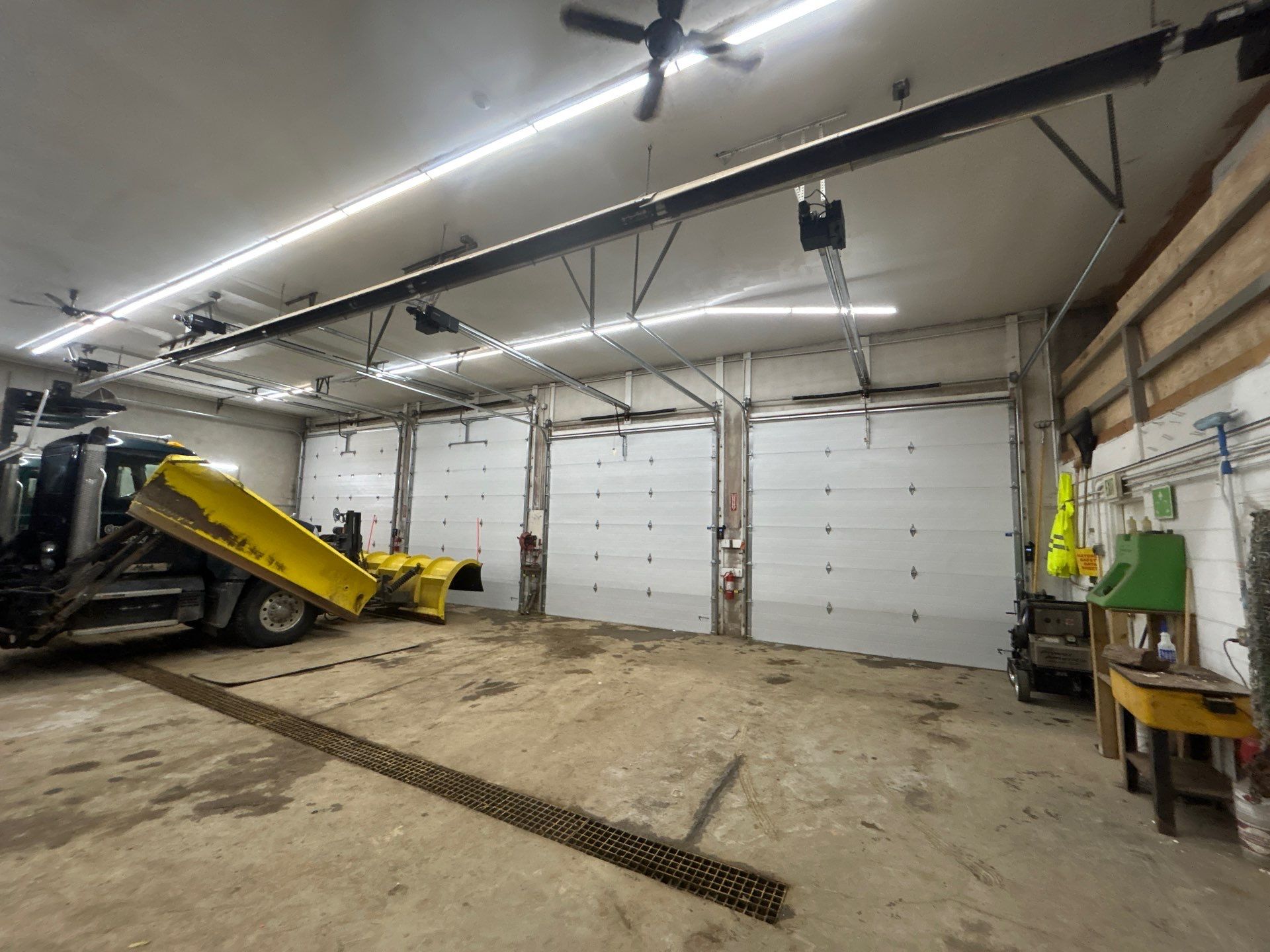 Door Installation using Raynor Commercial Aspen Garage Door by Keene Door
