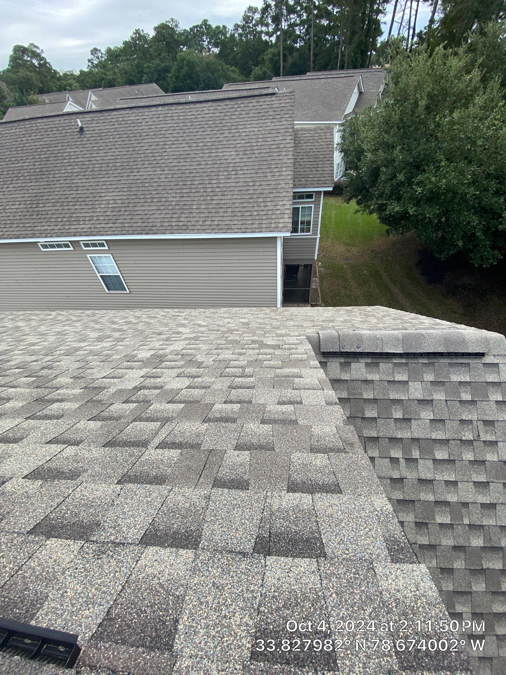 GAF HDZ - Weathered Wood by Linta Roofing Inc