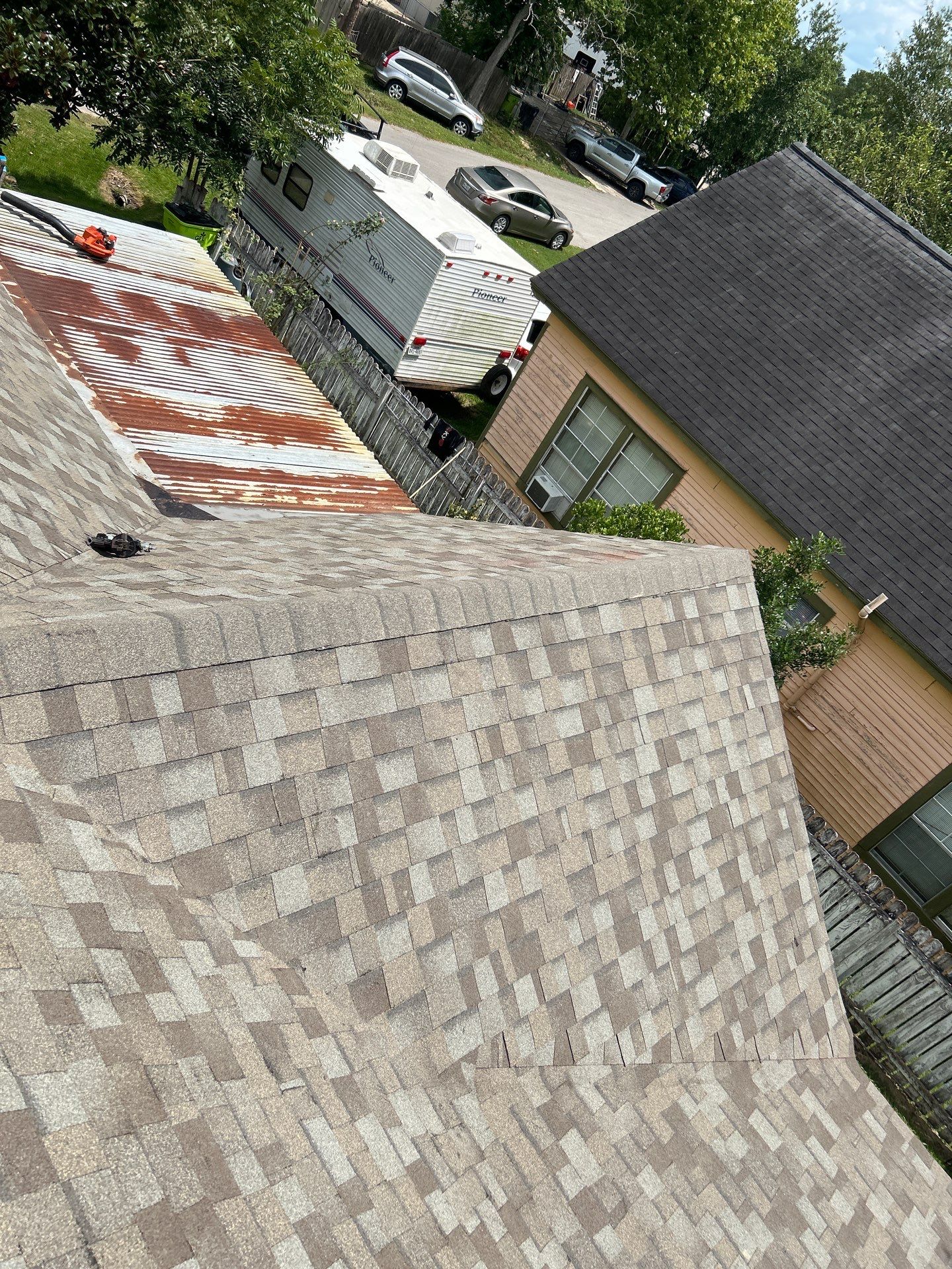 Residential Roofing Installation using Owen's Corning Duration (Lifetime) Shingles by Roof Repair Company
