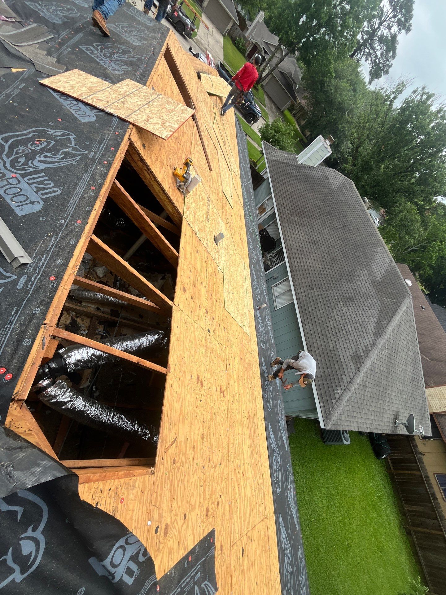 Residential Roofing Installation using Owen's Corning Duration (Lifetime) Shingles by Roof Repair Company