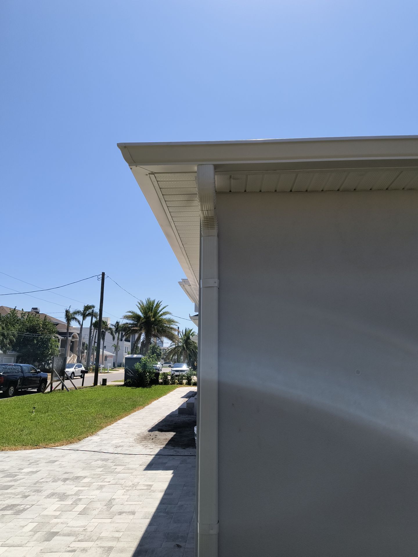 Florida Rain-Ready Homes with Seamless Gutters by Gutter Professor in Clearwater FL by Gutter Professors