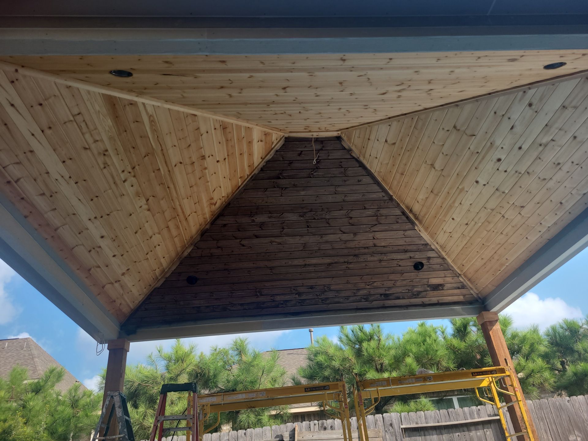 Covered Patio and Summer Kitchen in Spring,  TX by SophAlx LLC