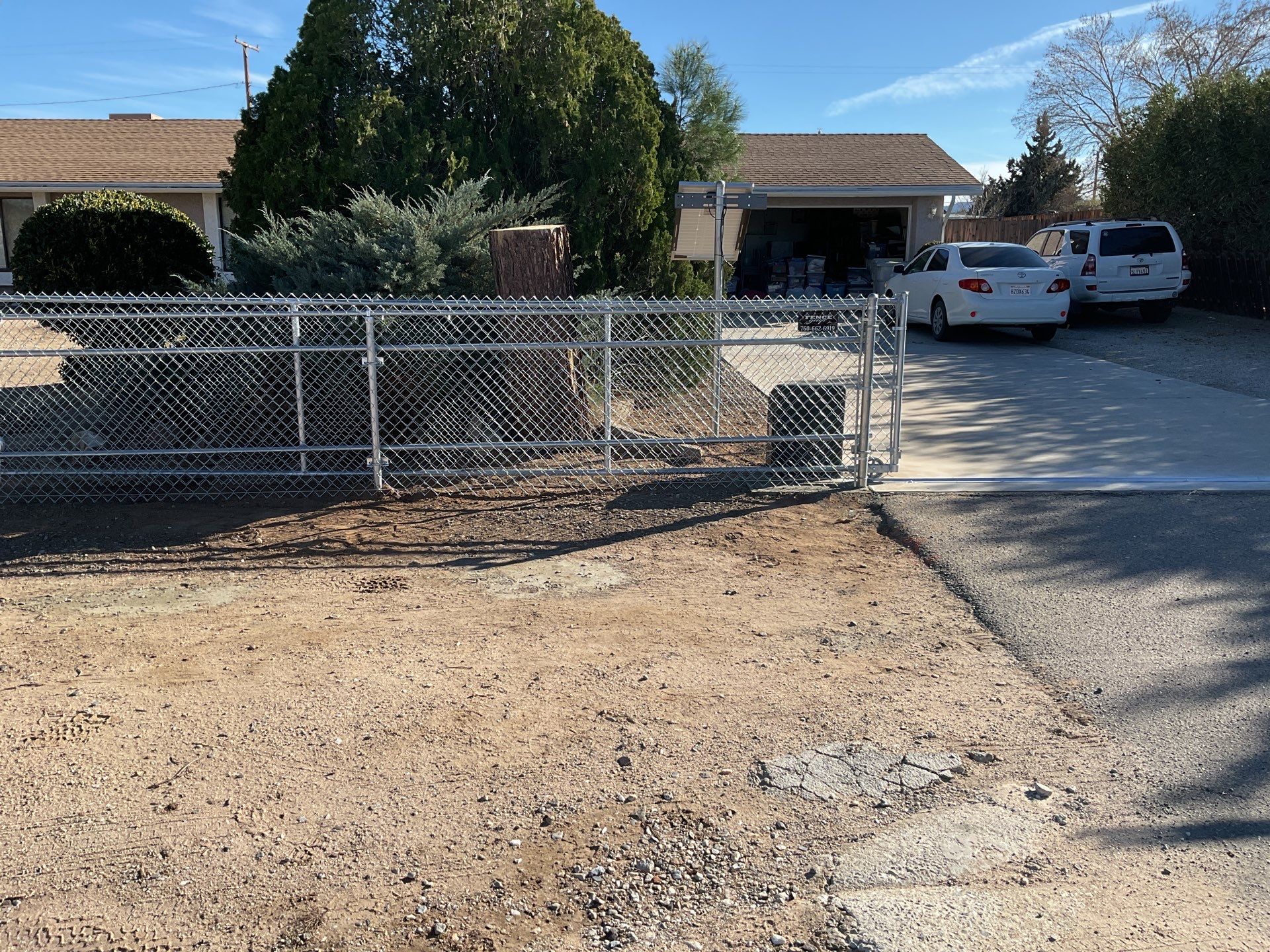 Fence Installation using chain -link by Fence Guys Inc.