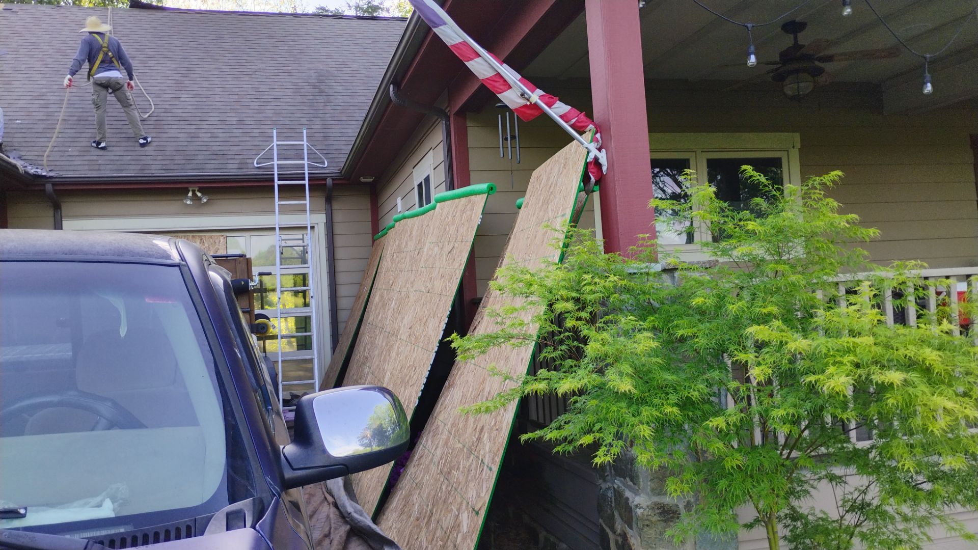 Tony's roof by BROCK BUILDERS 
