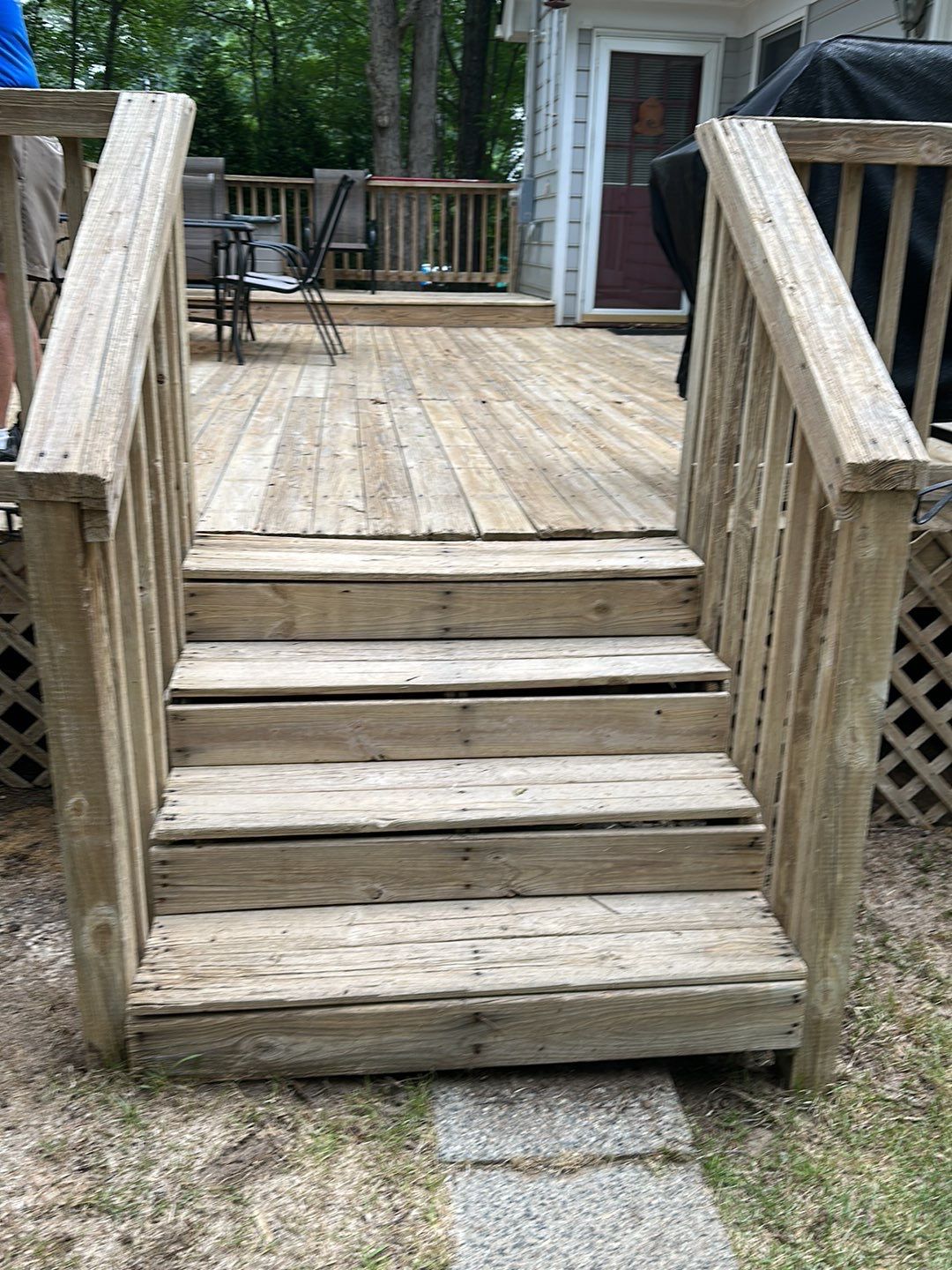 Weathered Deck using AcryFin by DuraSeal