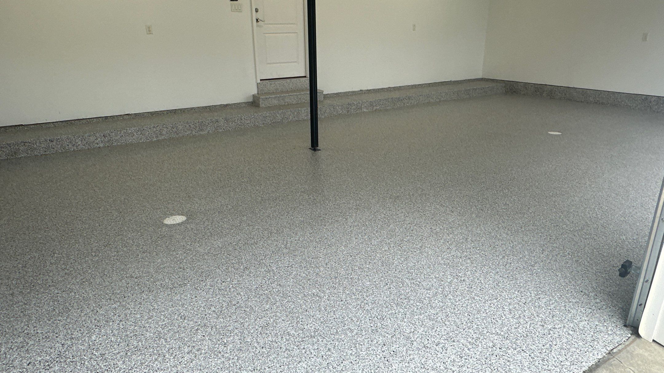 Richard W made the choice of Coyote flake on his new Banner Garage Floor by Banner Garage