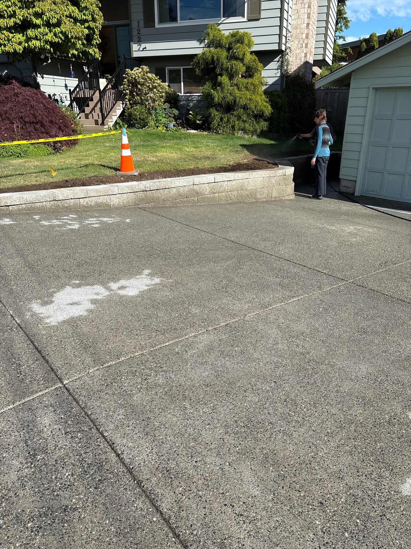 Concrete Patio & Driveway Renovation with Retaining Wall | Seattle  by Jireh Asphalt & Concrete Inc 