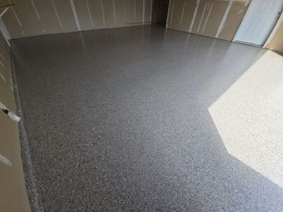 Garage Floor Coating and Crack Repair in Claystone Hybrid