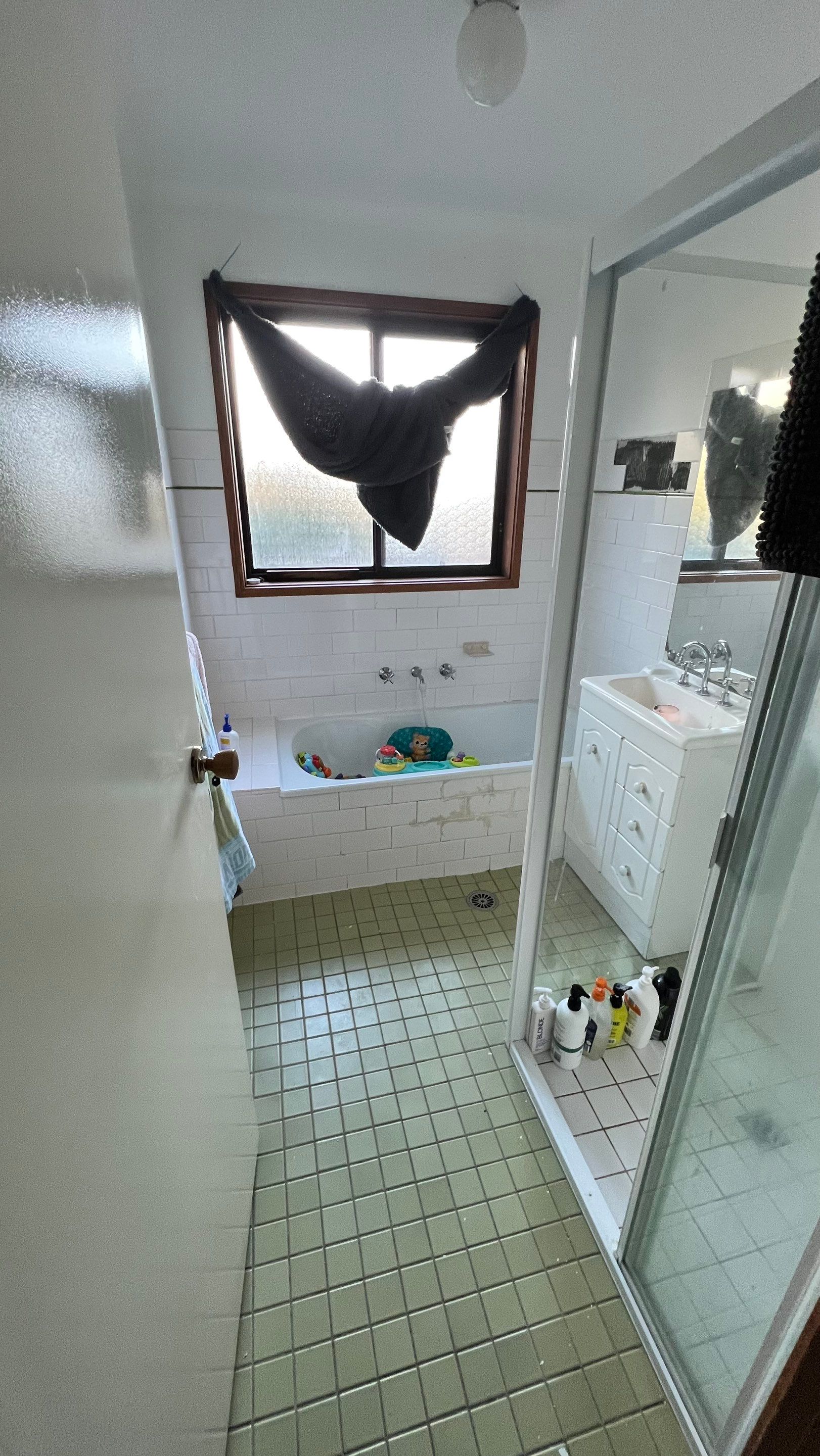 Bathroom Renovations for Rental Properties by Re-seal Bathrooms