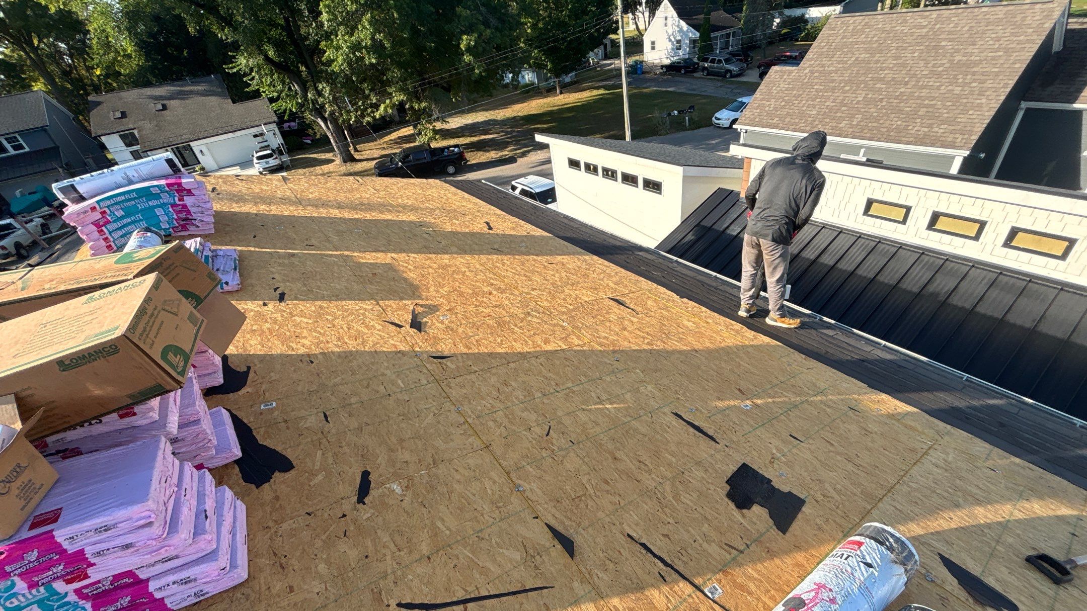 Roof Replacement using Owens Corning Onyx Black by 180 Contractors