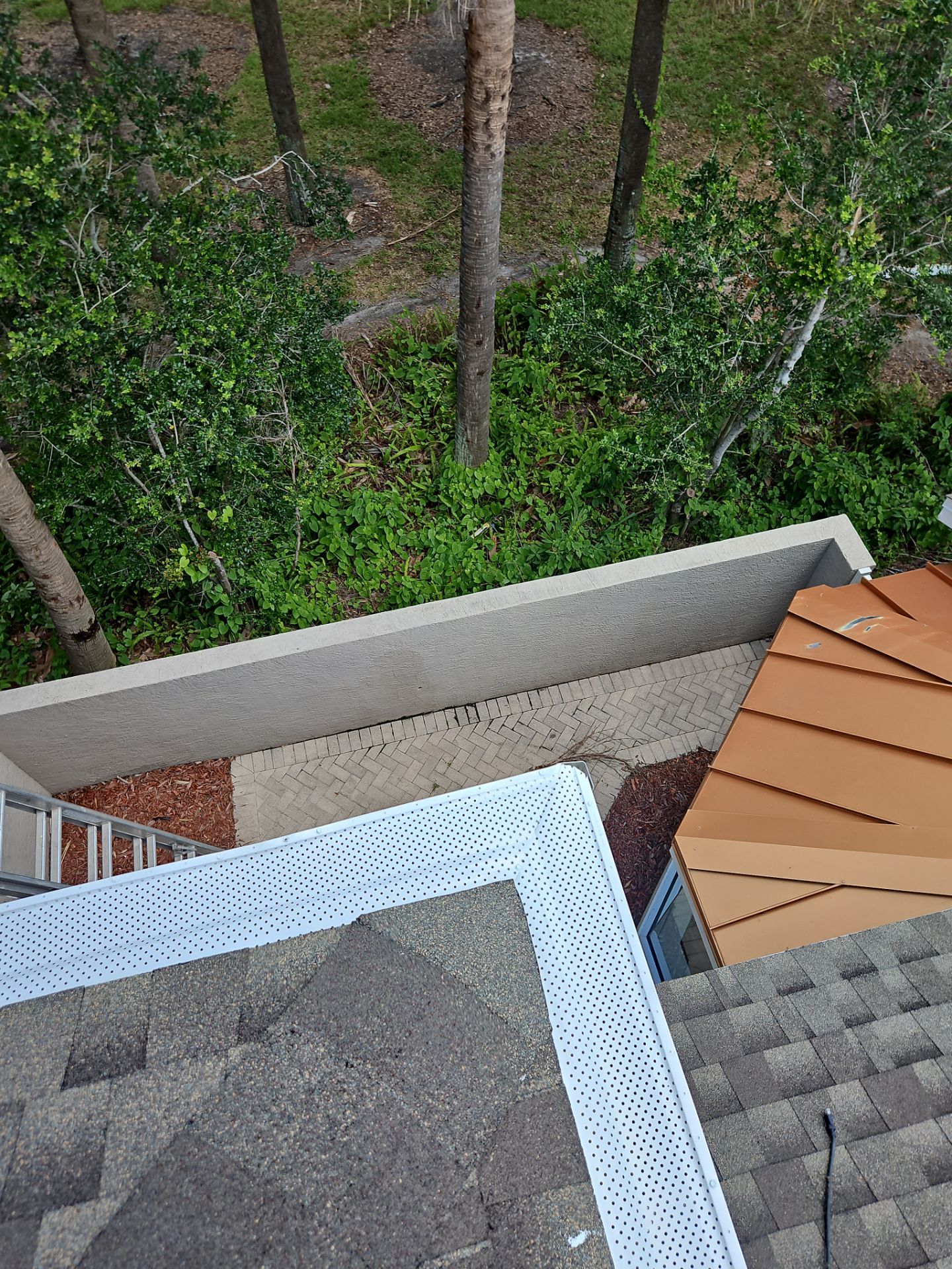Gutter Cleaning Service and Gutter Guard in Fort Myers FL by Gutter Professors