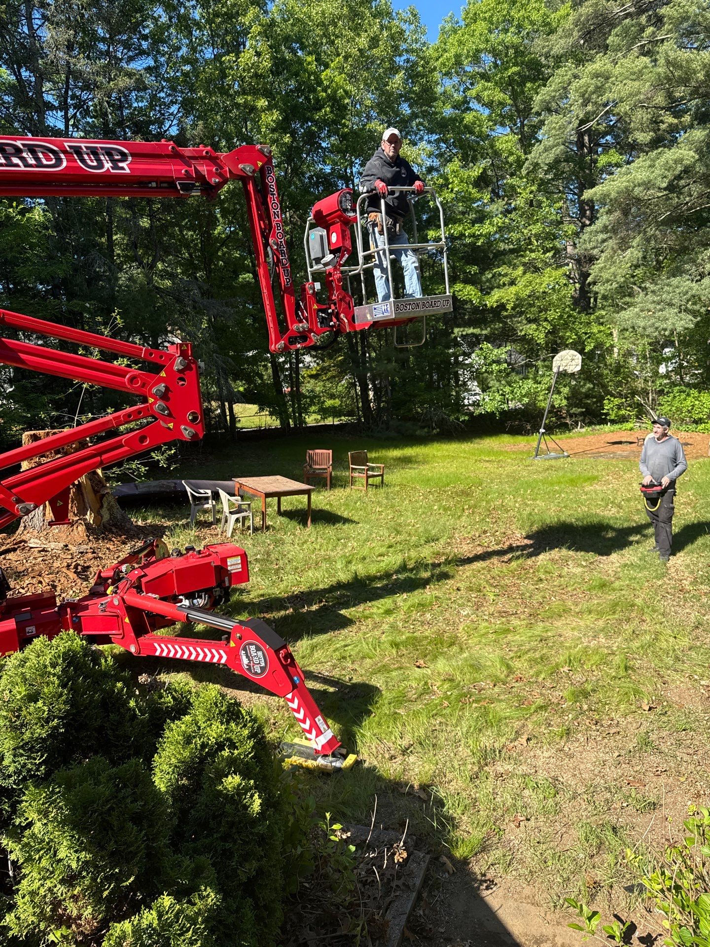 Emergency Temporary repair due to a Tree impact in North Reading by Boston Board Up